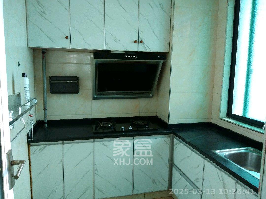 钰龙天下一期  2室2厅1卫   2000.00元/月室内图