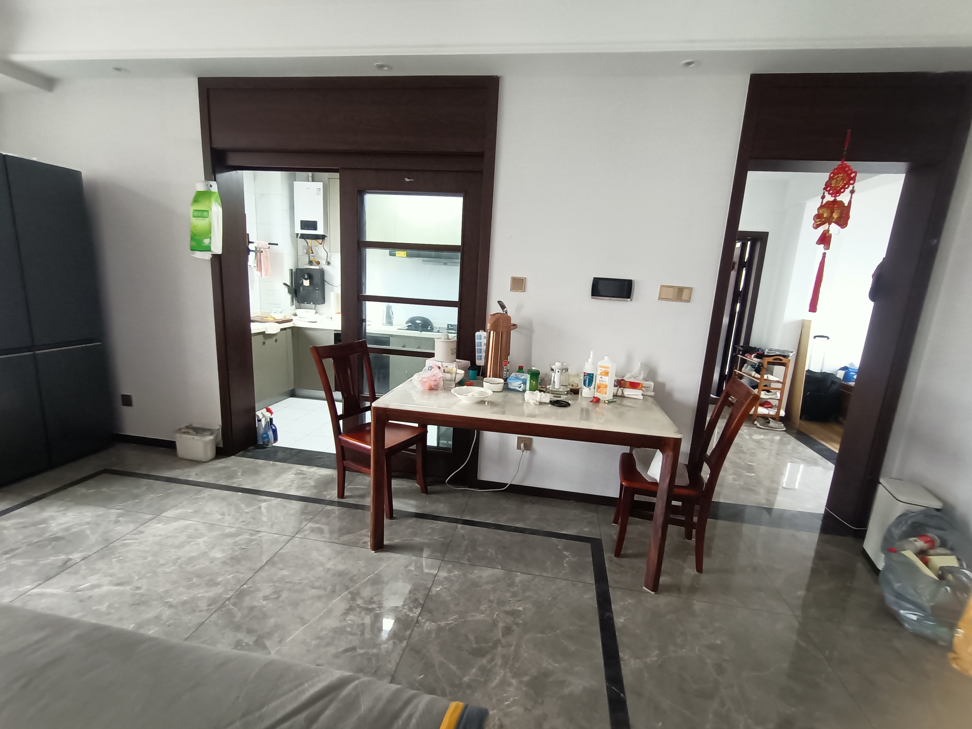 天街华府（海南新天地）  4室2厅2卫   3500.00元/月室内图