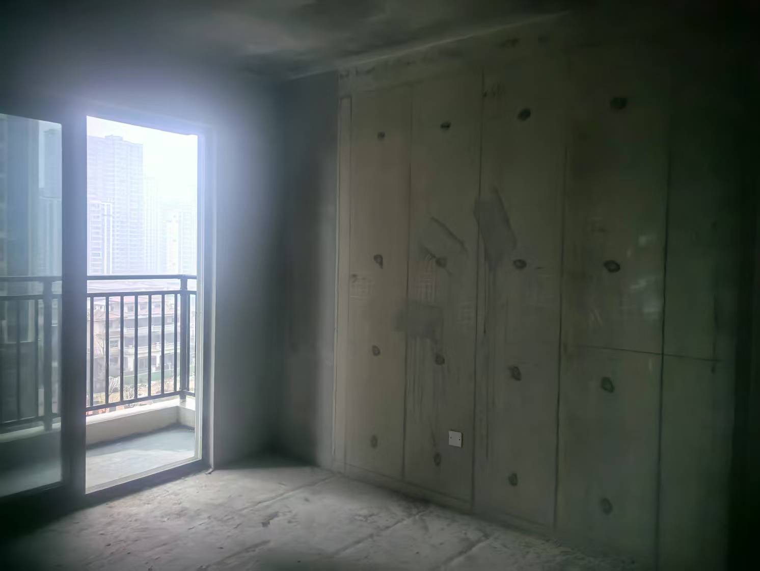 碧桂园华府(碧桂园五期)  4室2厅2卫    61.8万 碧桂园华府(碧桂园五期)  4室2厅2卫    61.8万室内图