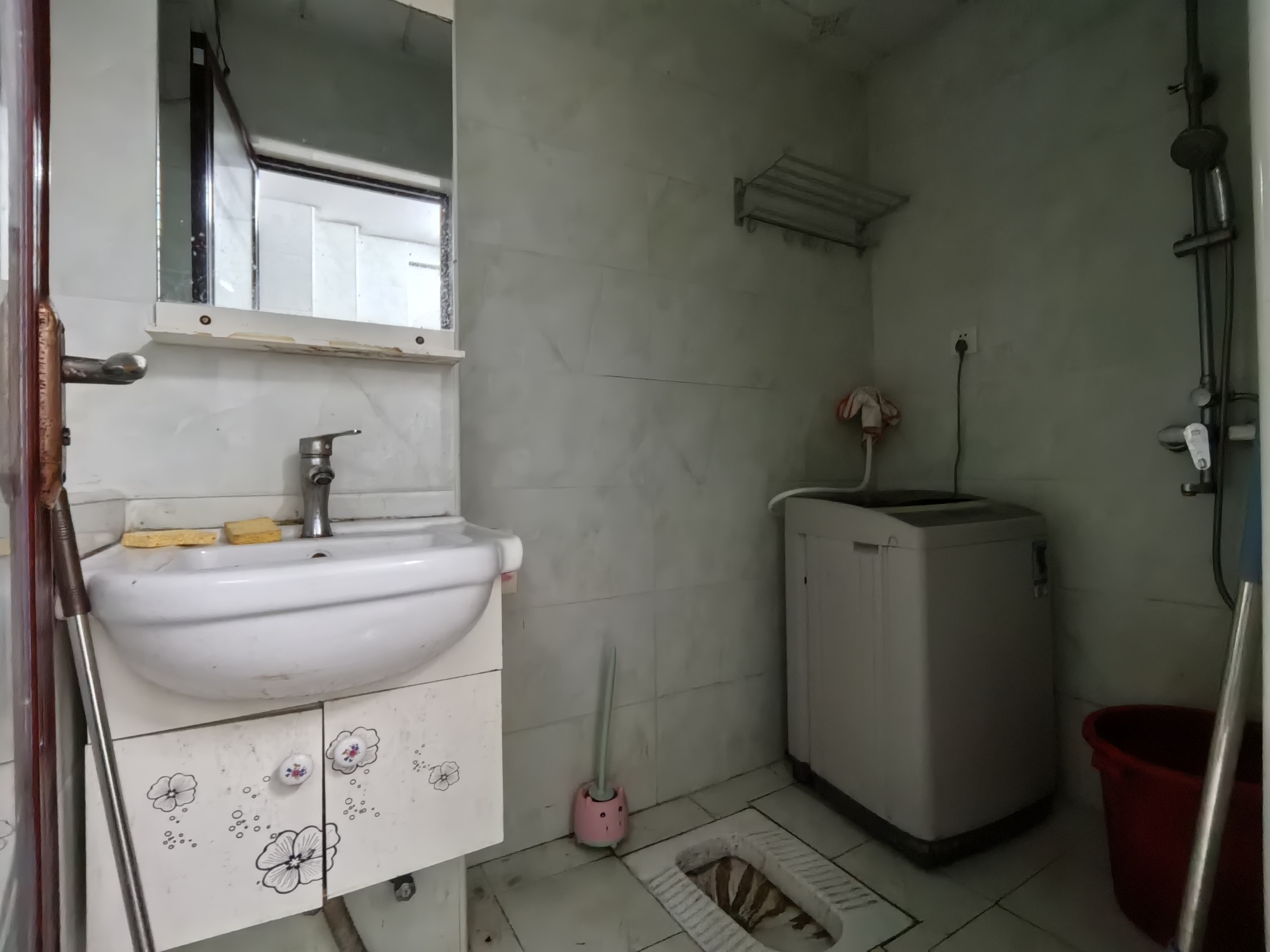 椰化苑 2室1厅1卫 2000.0元/月 椰化苑 2室1厅1卫 2000.0元/月室内图