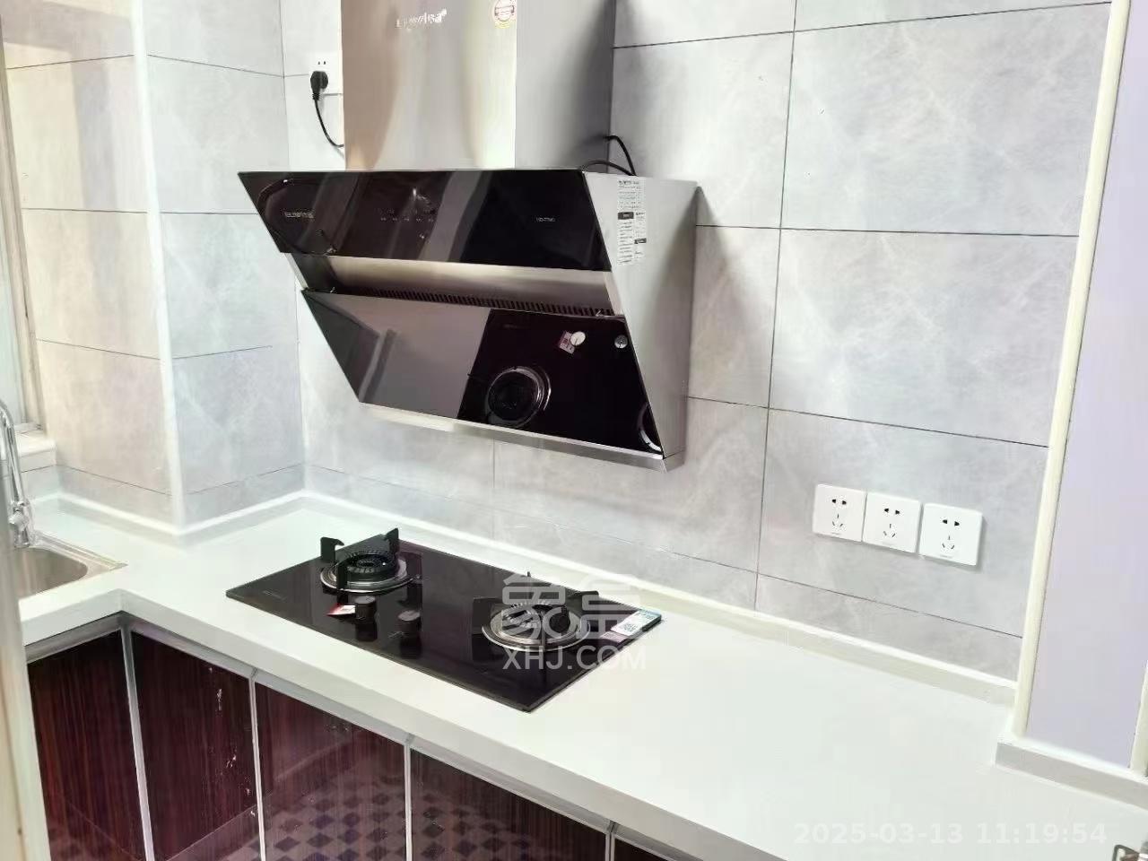 芙蓉公馆  2室1厅1卫    2400.0元/月 芙蓉公馆  2室1厅1卫    2400.0元/月室内图