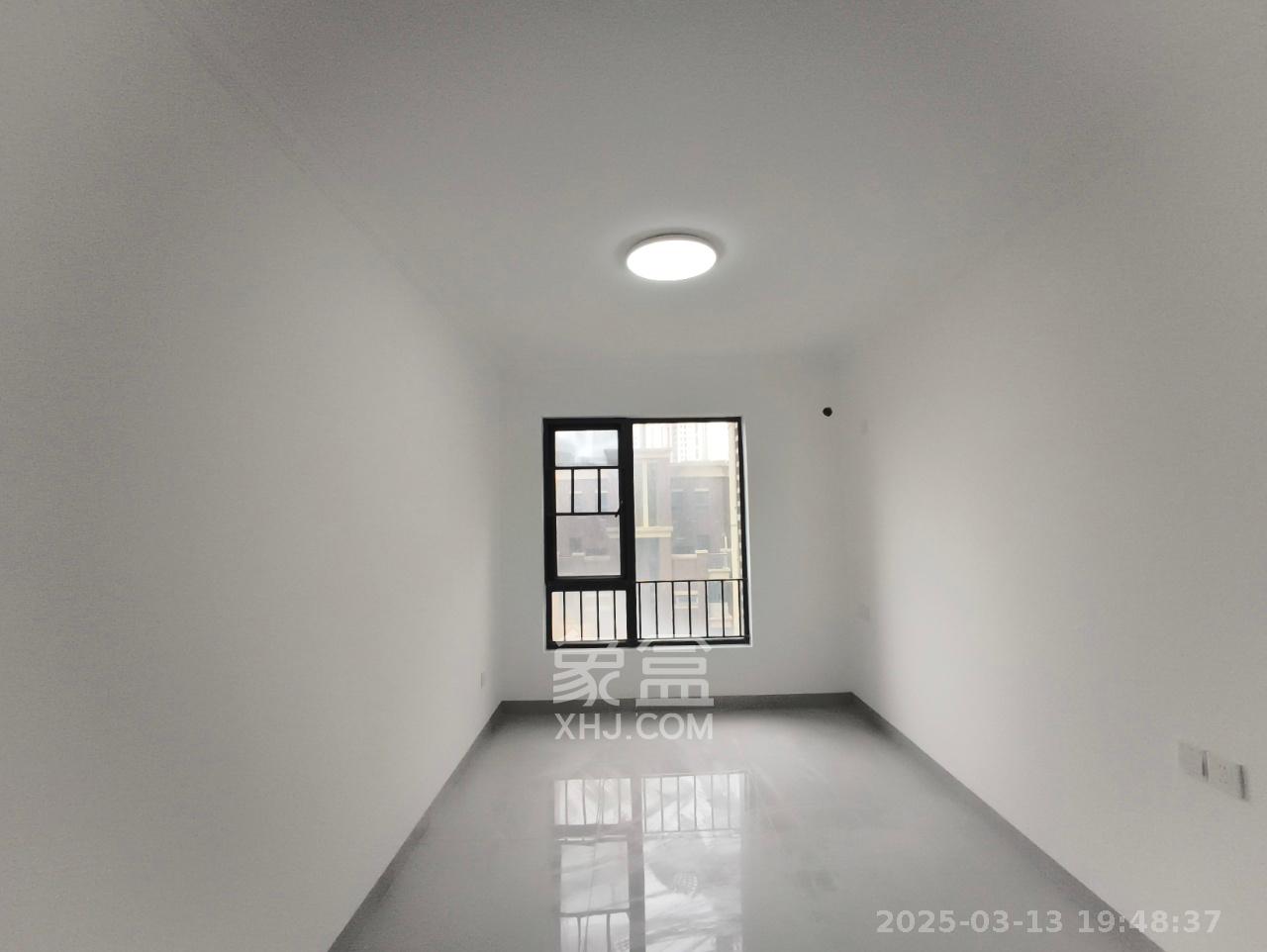 保利城(中航城国际社区、郡原美村) 3室2厅2卫 2500.0元/月 保利城(中航城国际社区、郡原美村) 3室2厅2卫 2500.0元/月室内图