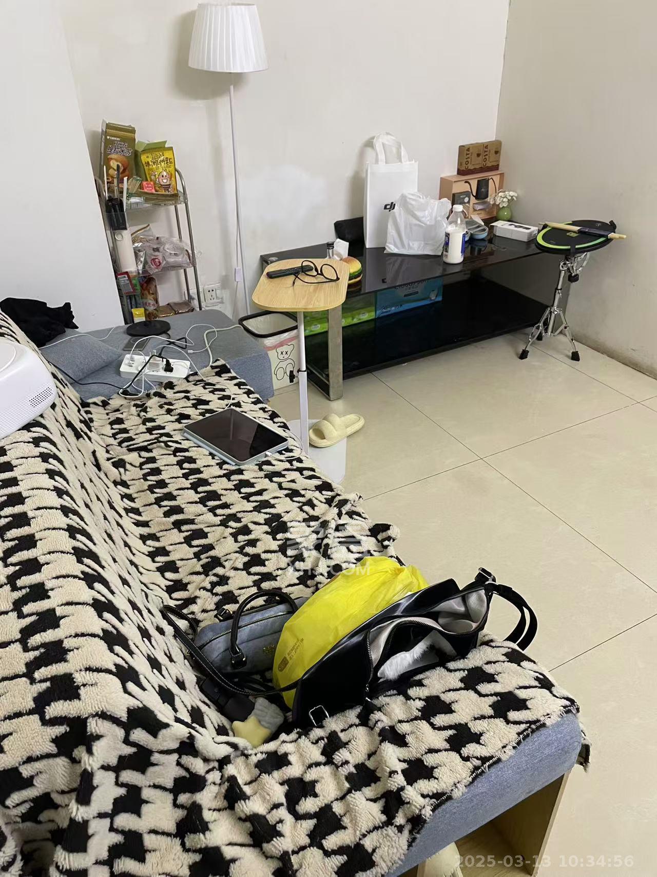 月湖兰庭 2室1厅1卫 1500.0元/月 月湖兰庭 2室1厅1卫 1500.0元/月室内图