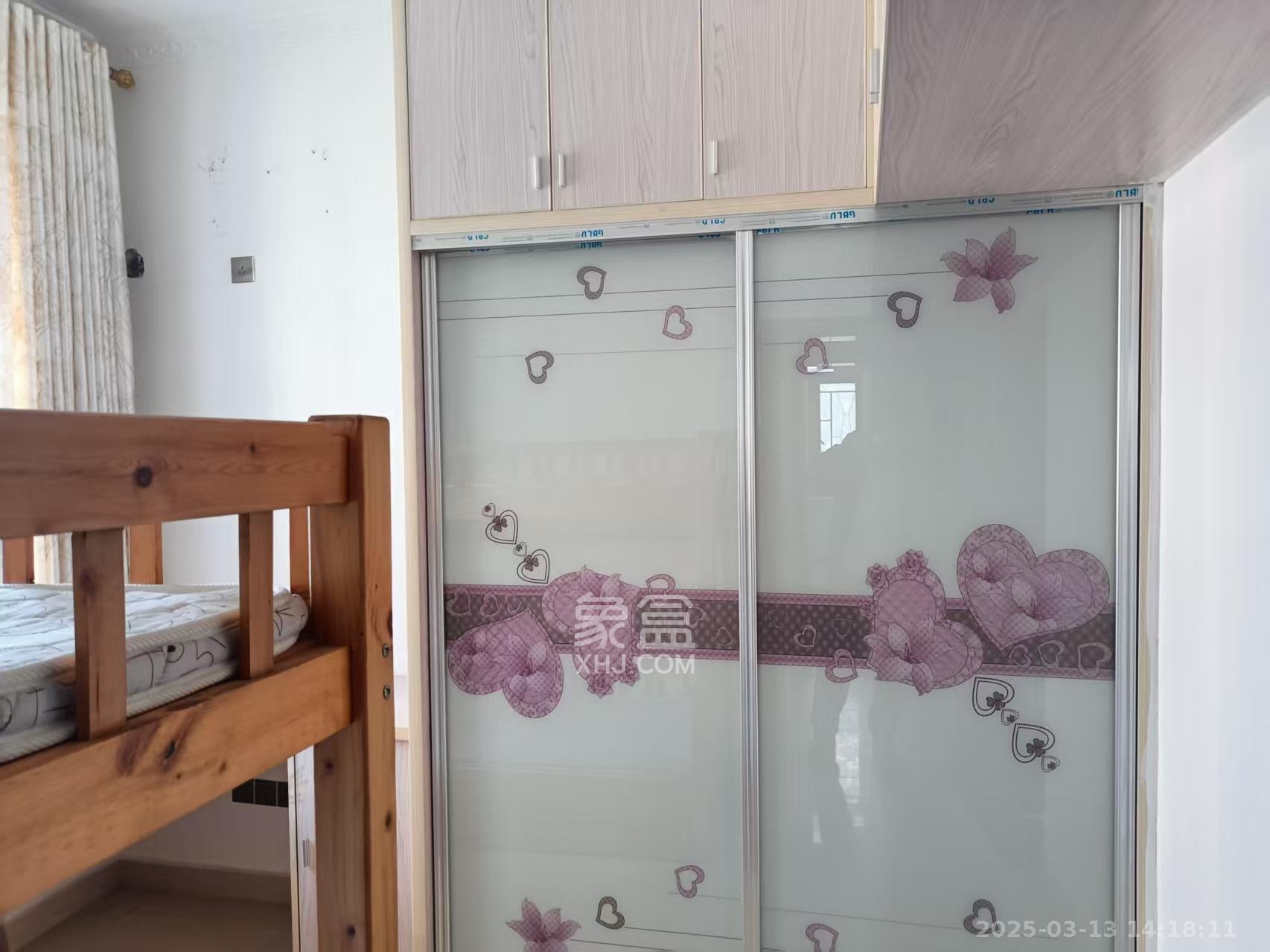 水岸世景 2室2厅1卫 1600.0元/月 水岸世景 2室2厅1卫 1600.0元/月室内图