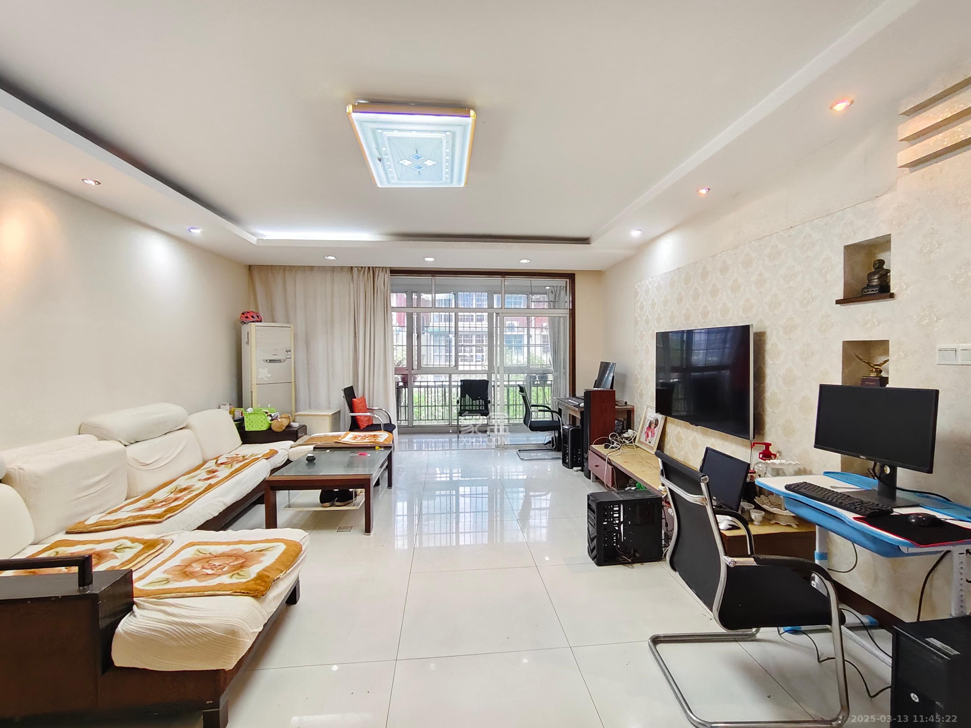 中星苑 4室2厅2卫 3200.0元/月 中星苑 4室2厅2卫 3200.0元/月室内图