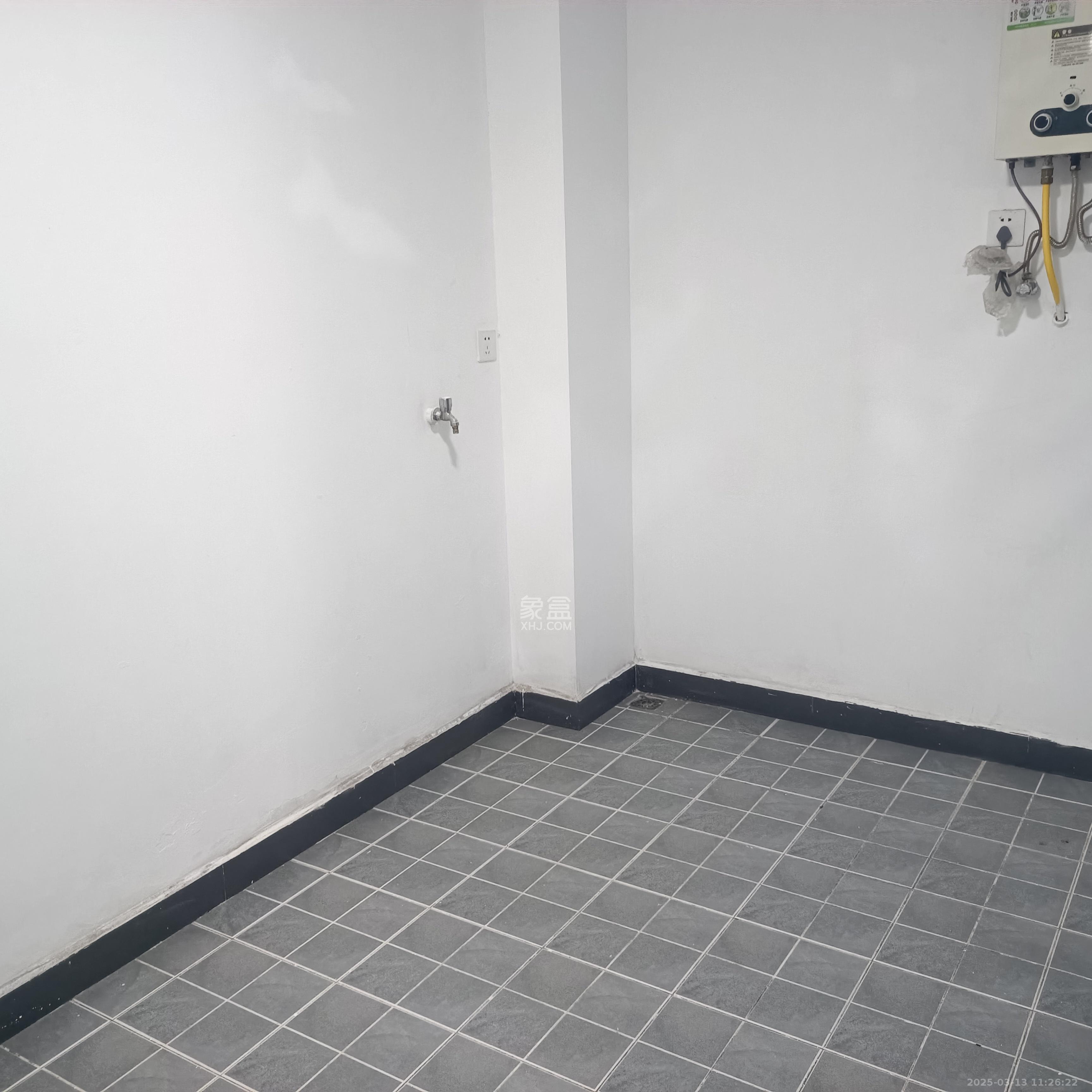 和泓梅溪四季  4室2厅2卫    2800.0元/月 和泓梅溪四季  4室2厅2卫    2800.0元/月室内图