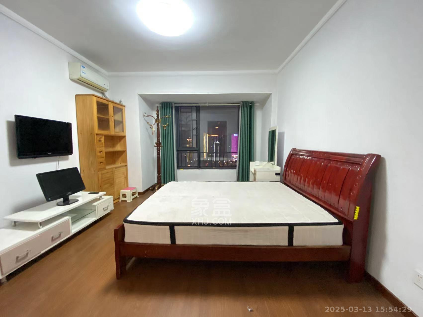 万科金域华府一期 23室2厅2卫 2800.0元/月 万科金域华府一期 23室2厅2卫 2800.0元/月室内图