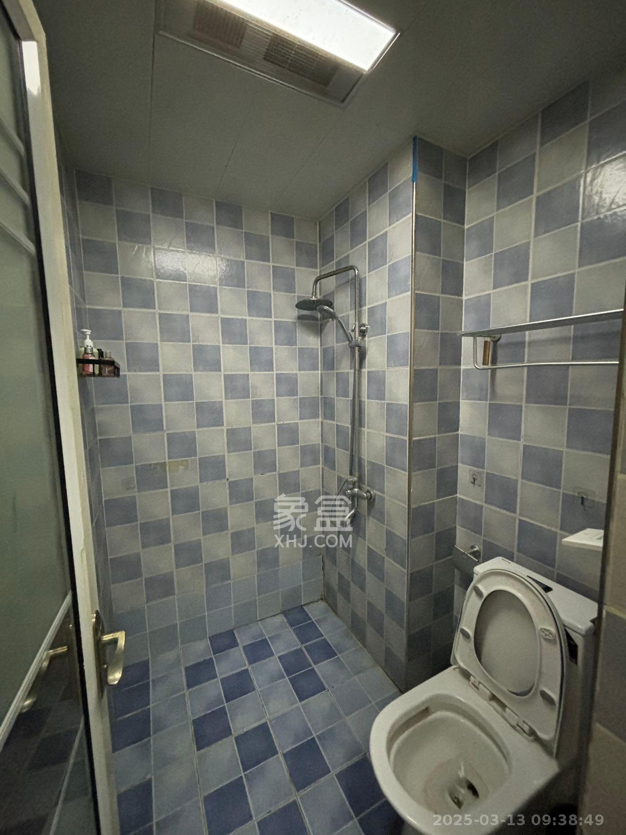 御溪国际 1室1厅1卫 1600.0元/月 御溪国际 1室1厅1卫 1600.0元/月室内图