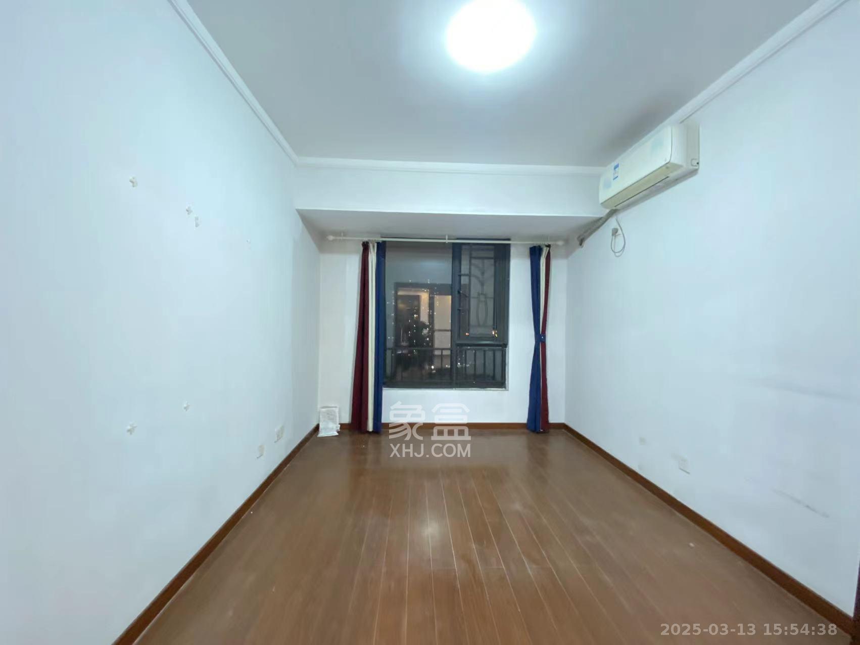 万科金域华府一期 23室2厅2卫 2800.0元/月 万科金域华府一期 23室2厅2卫 2800.0元/月室内图