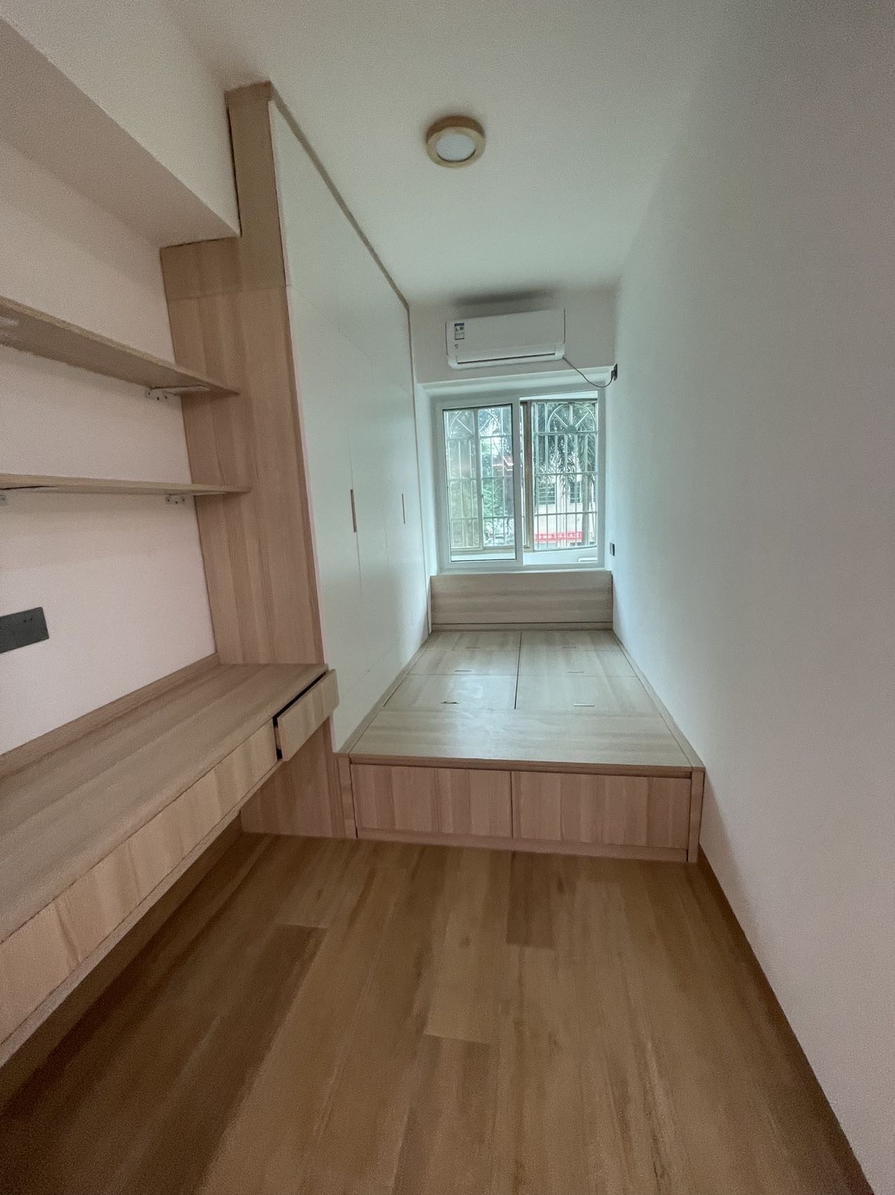 华贸大厦(华贸花苑) 2室2厅1卫 70.0万 华贸大厦(华贸花苑) 2室2厅1卫 70.0万客厅