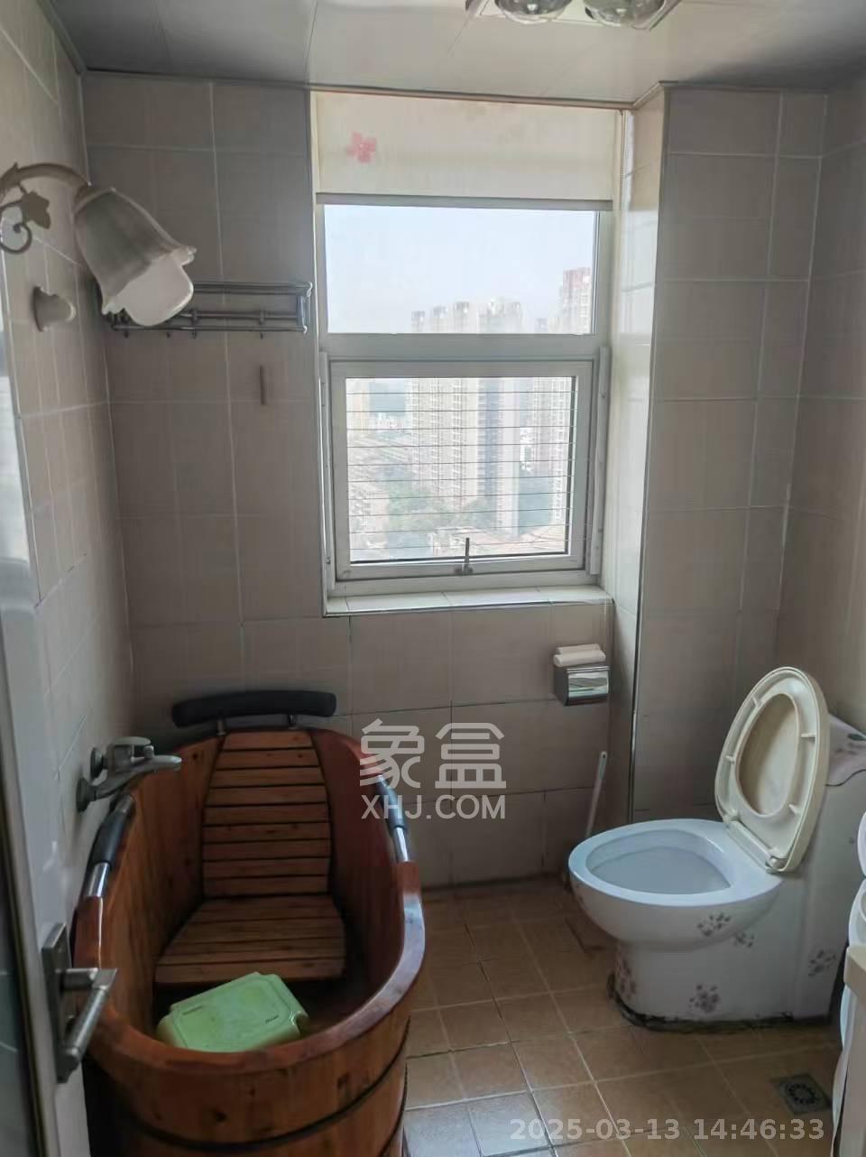西点公园里  3室2厅2卫   3500.00元/月室内图