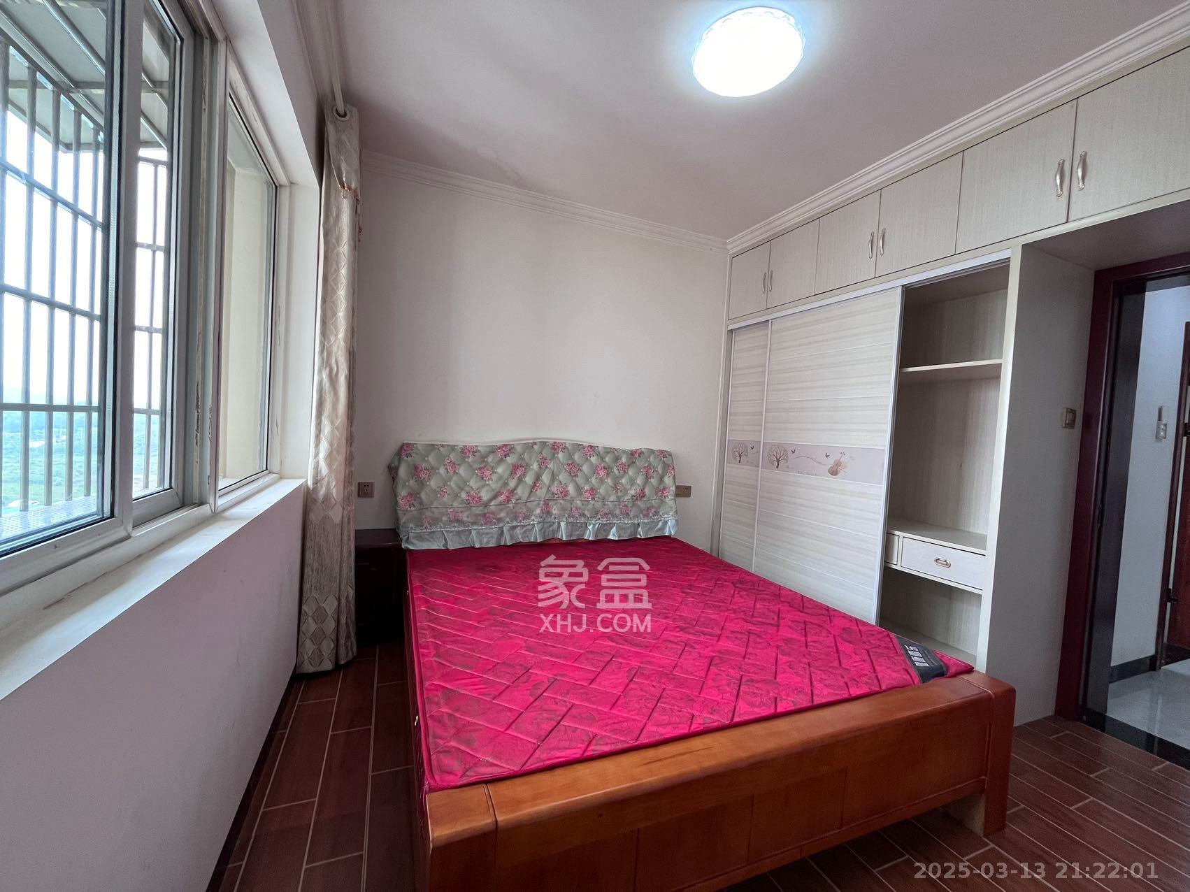 桥头家苑一期 3室2厅1卫 1700.0元/月 桥头家苑一期 3室2厅1卫 1700.0元/月室内图