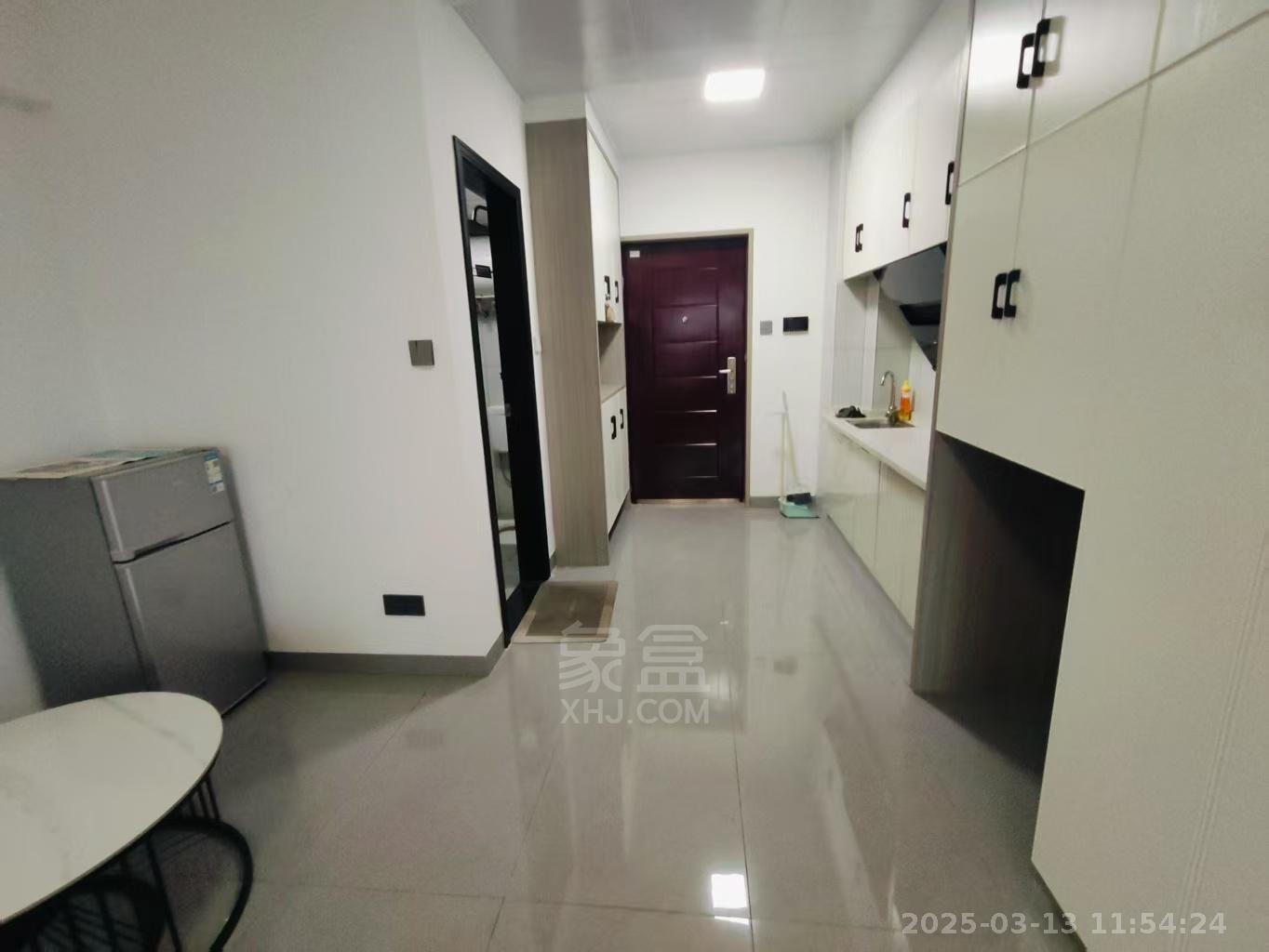 凯风珑城 1室1厅1卫 1000.0元/月 凯风珑城 1室1厅1卫 1000.0元/月室内图