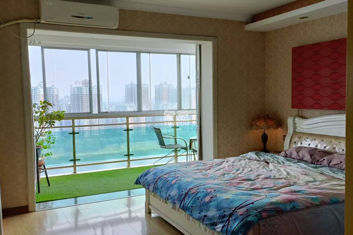 禧诚月畔湾  3室2厅2卫    2000.0元/月 禧诚月畔湾  3室2厅2卫    2000.0元/月室内图