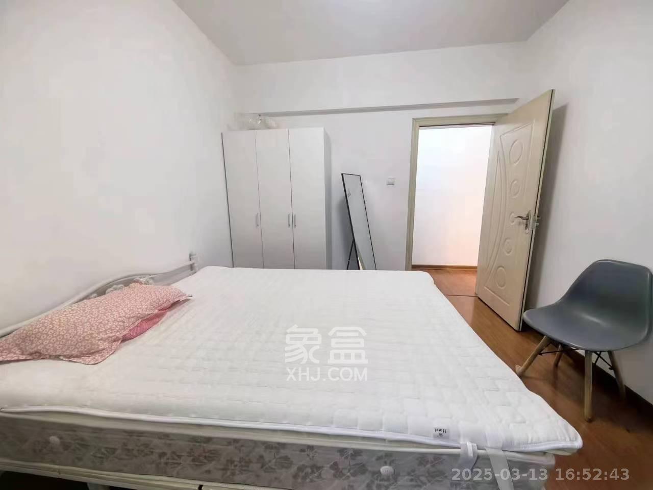 月湖兰庭  3室2厅2卫   3000.00元/月室内图