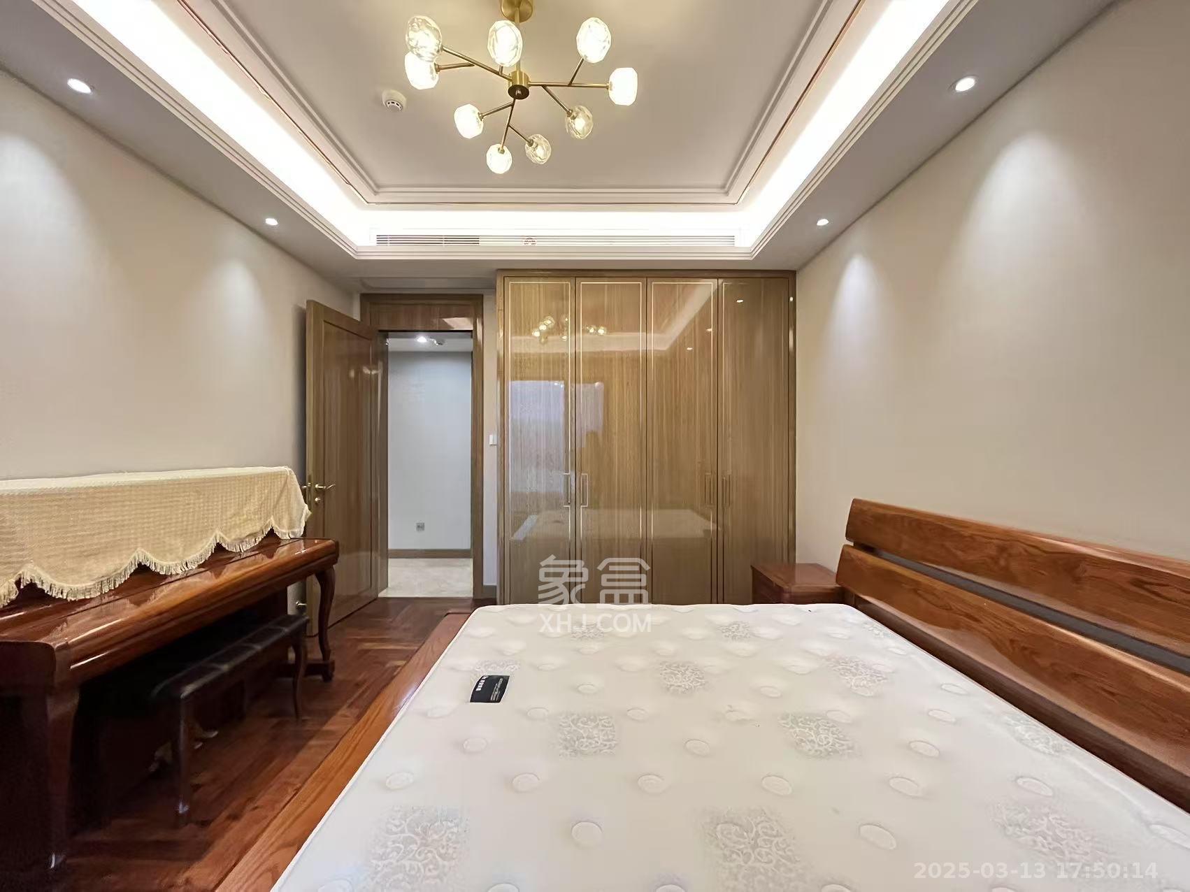 晟通牡丹舸 4室2厅2卫 13500.0元/月 晟通牡丹舸 4室2厅2卫 13500.0元/月室内图