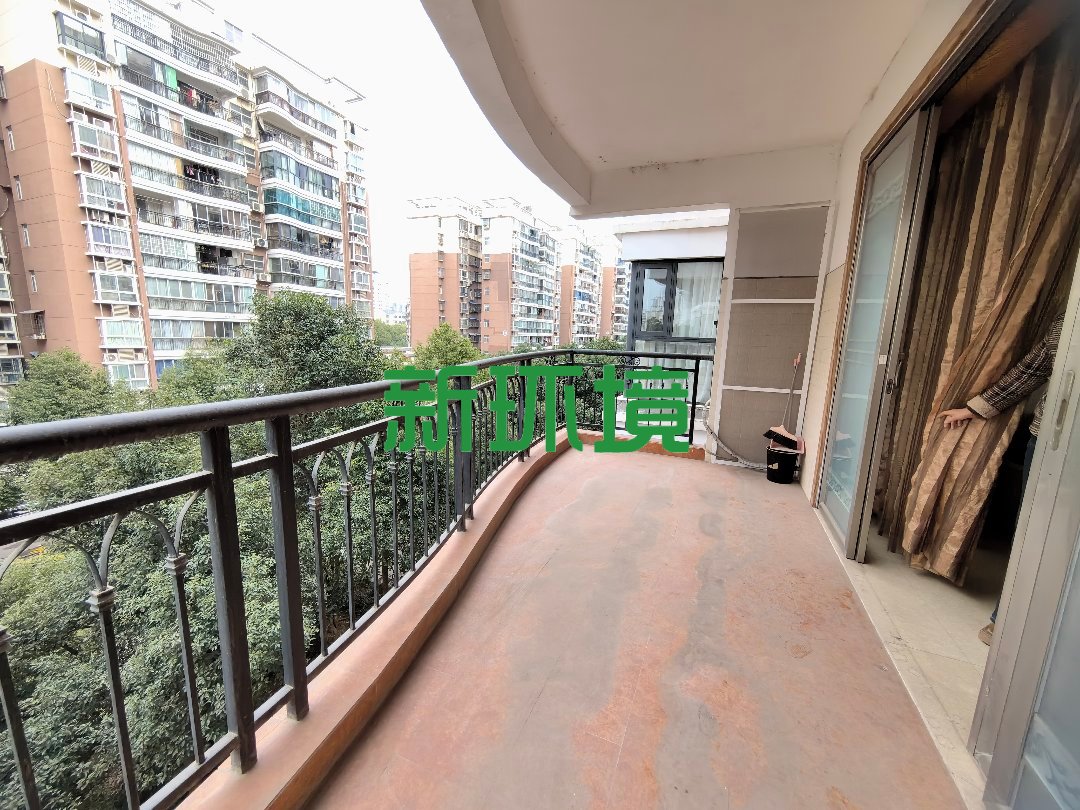 雅典国际家园  3室2厅2卫    2200.0元/月 雅典国际家园  3室2厅2卫    2200.0元/月室内图