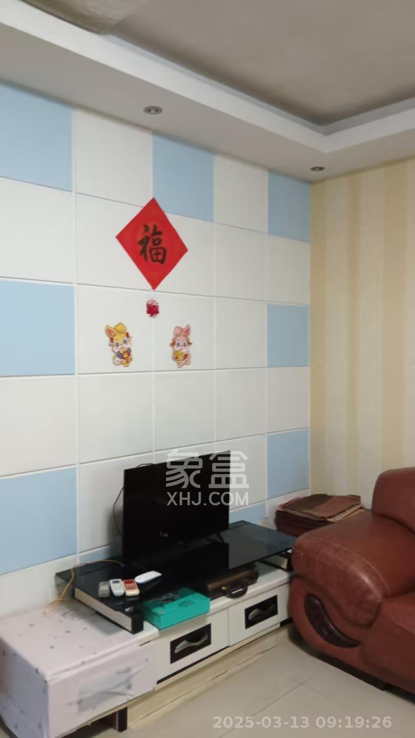 泉塘小区  2室2厅1卫   1250.00元/月室内图