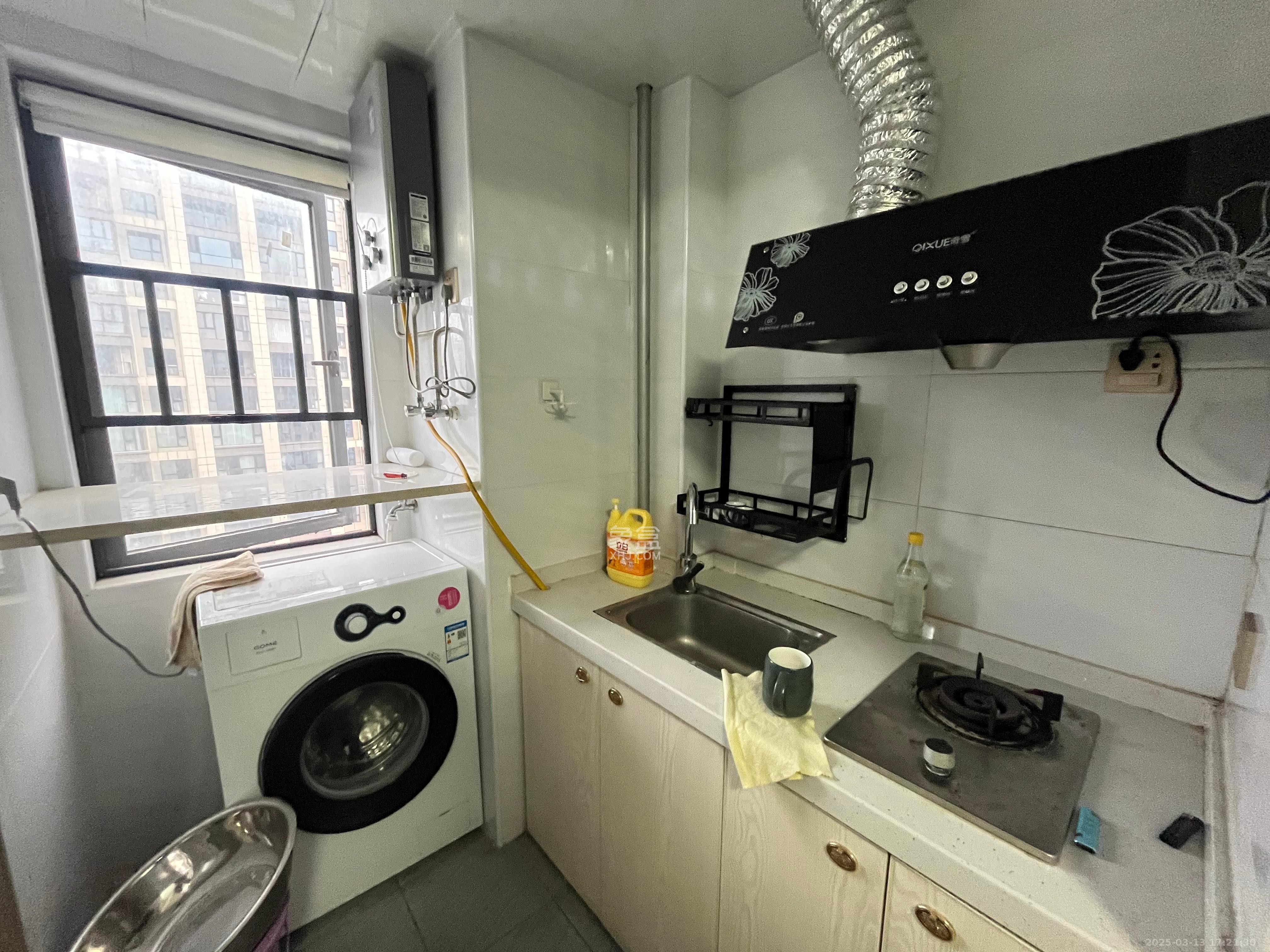 富瑞星座 2室2厅1卫 1700.0元/月 富瑞星座 2室2厅1卫 1700.0元/月室内图