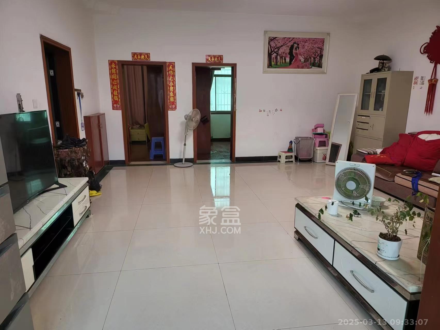 城西安置小区  2室2厅1卫    1100.0元/月 城西安置小区  2室2厅1卫    1100.0元/月室内图1