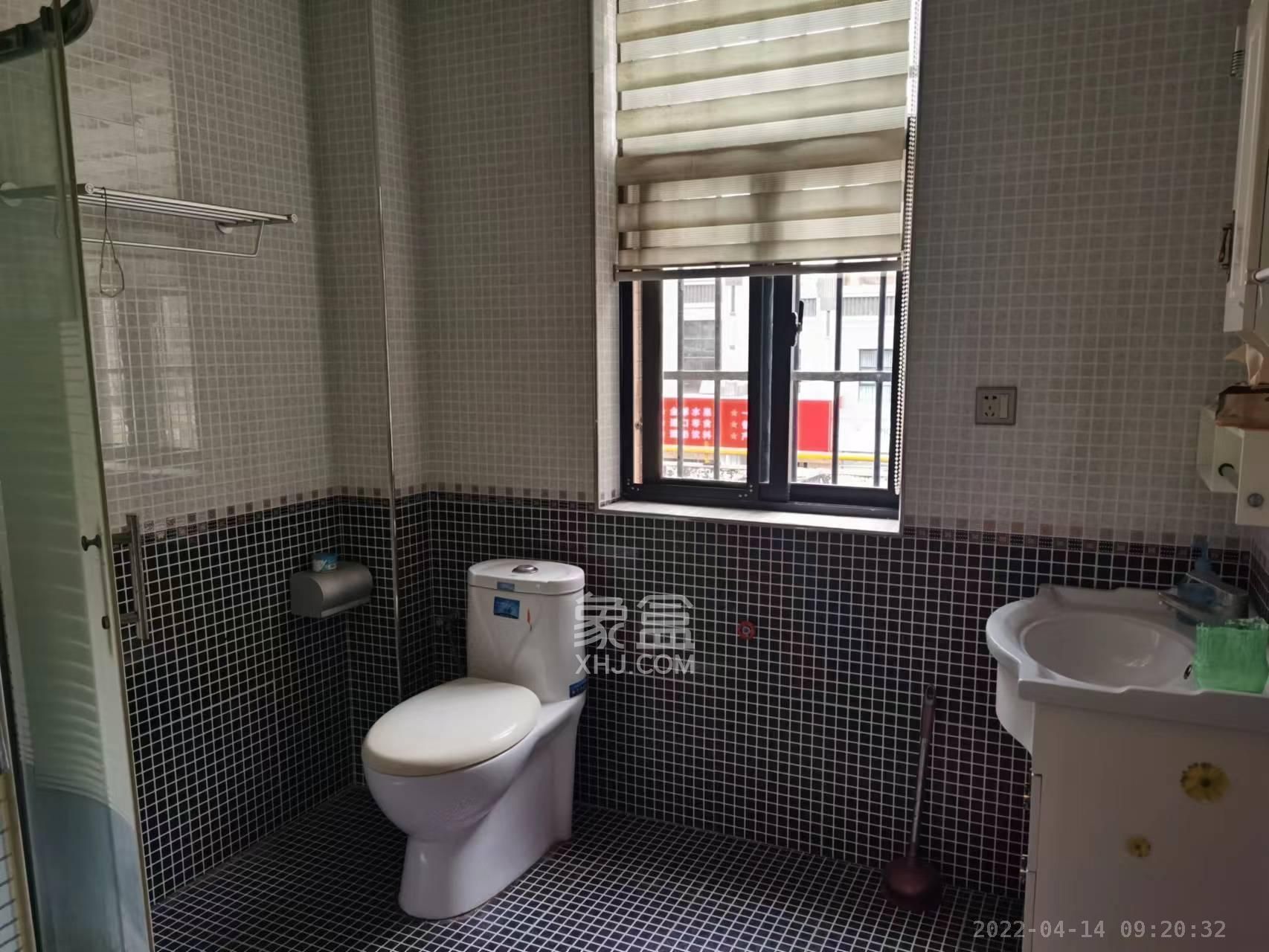 华雅花园 4室2厅2卫 2200.0元/月 华雅花园 4室2厅2卫 2200.0元/月户型图