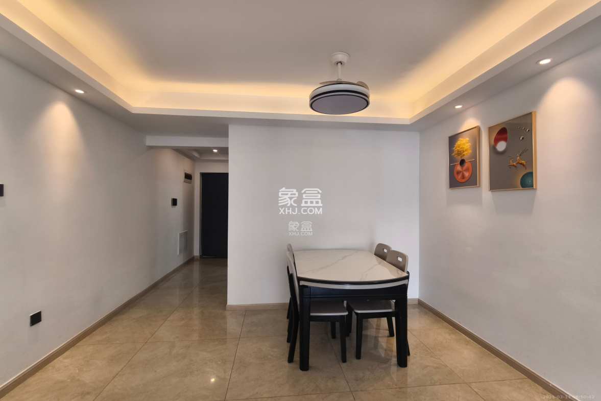 臻园  3室2厅2卫    3500.0元/月 臻园  3室2厅2卫    3500.0元/月室内图