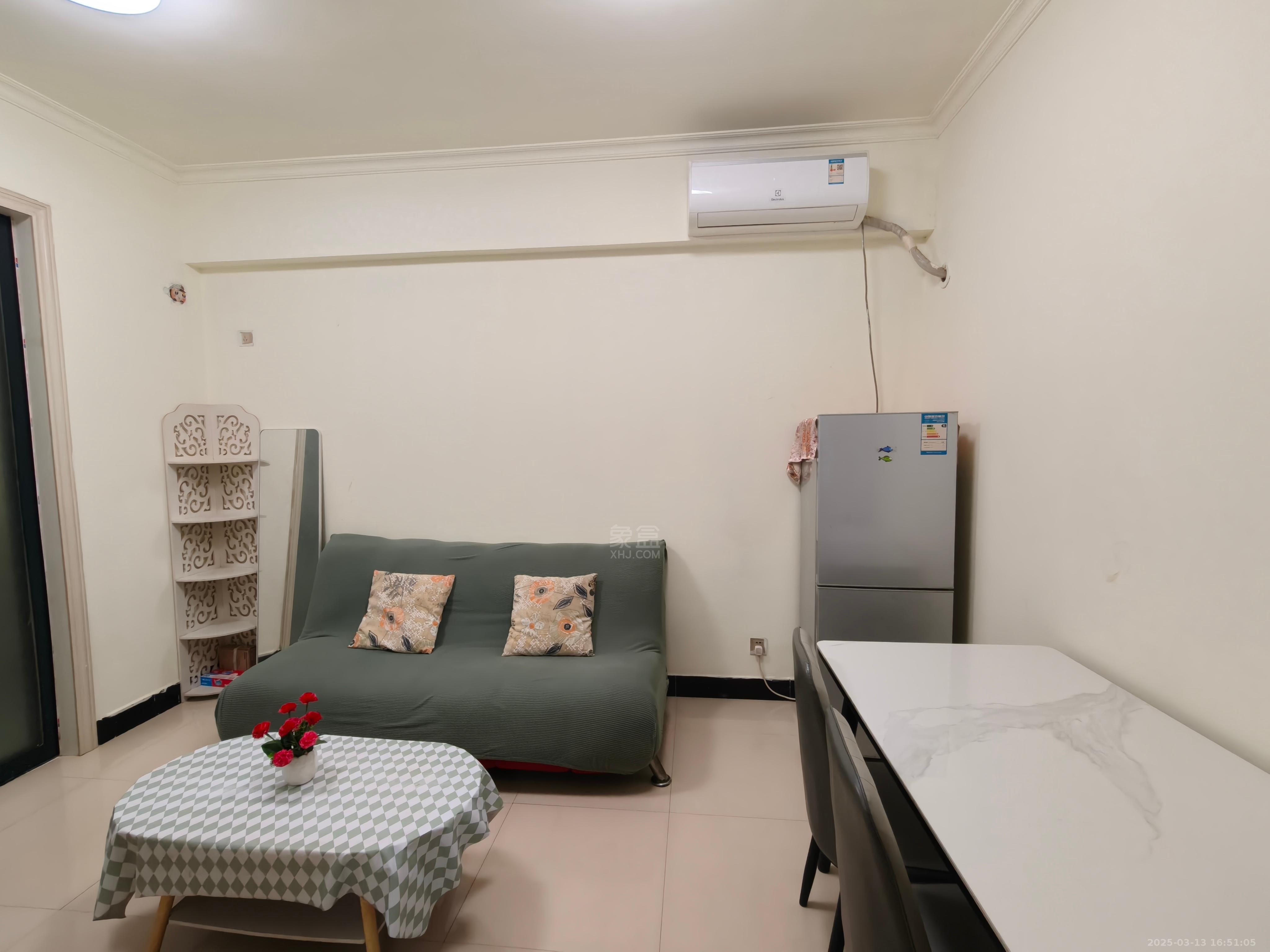 中建御山和苑 1室1厅0卫 1400.0元/月 中建御山和苑 1室1厅0卫 1400.0元/月室内图