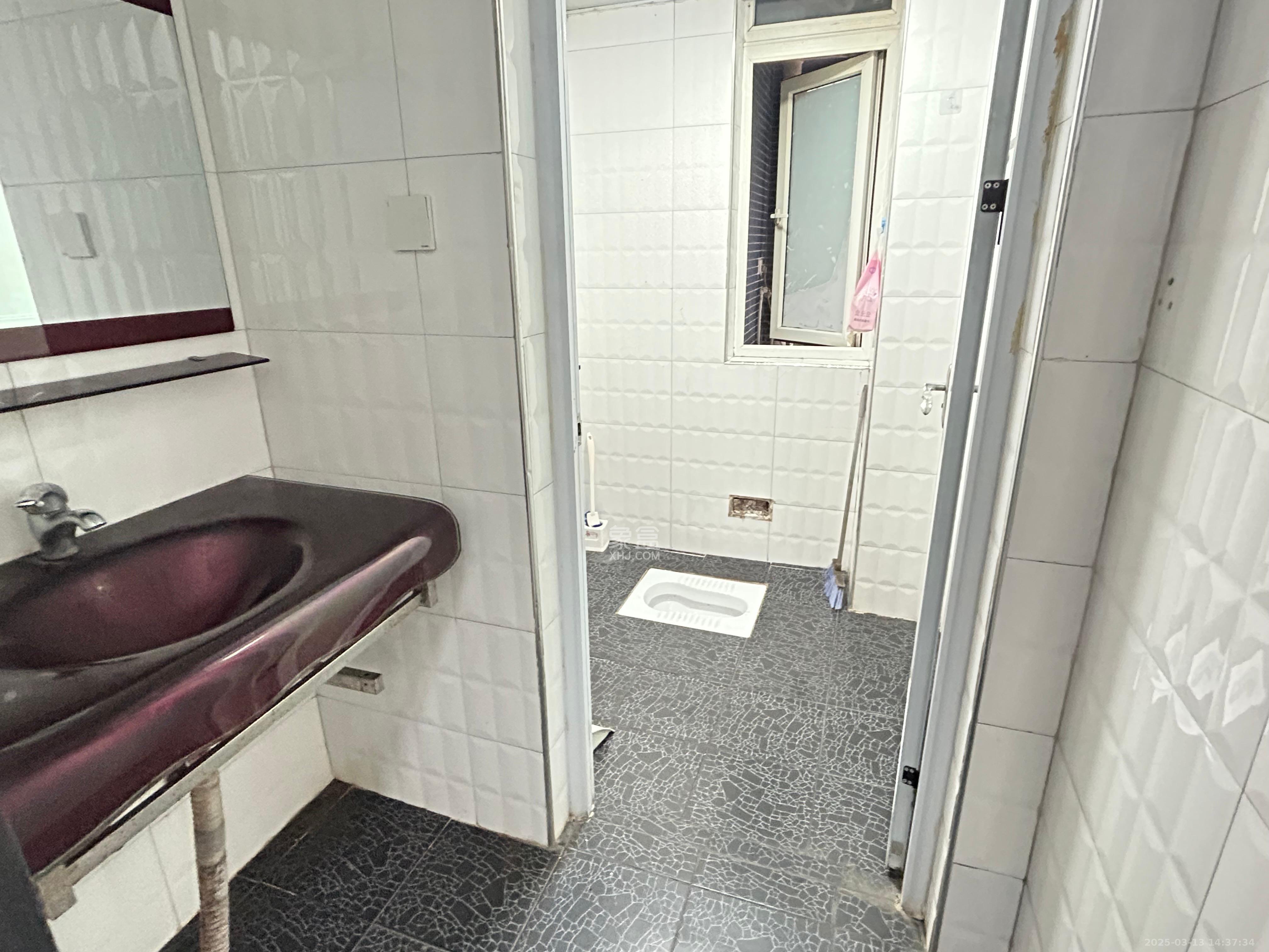 双盈卧龙湾 3室2厅1卫 2000.0元/月 双盈卧龙湾 3室2厅1卫 2000.0元/月室内图