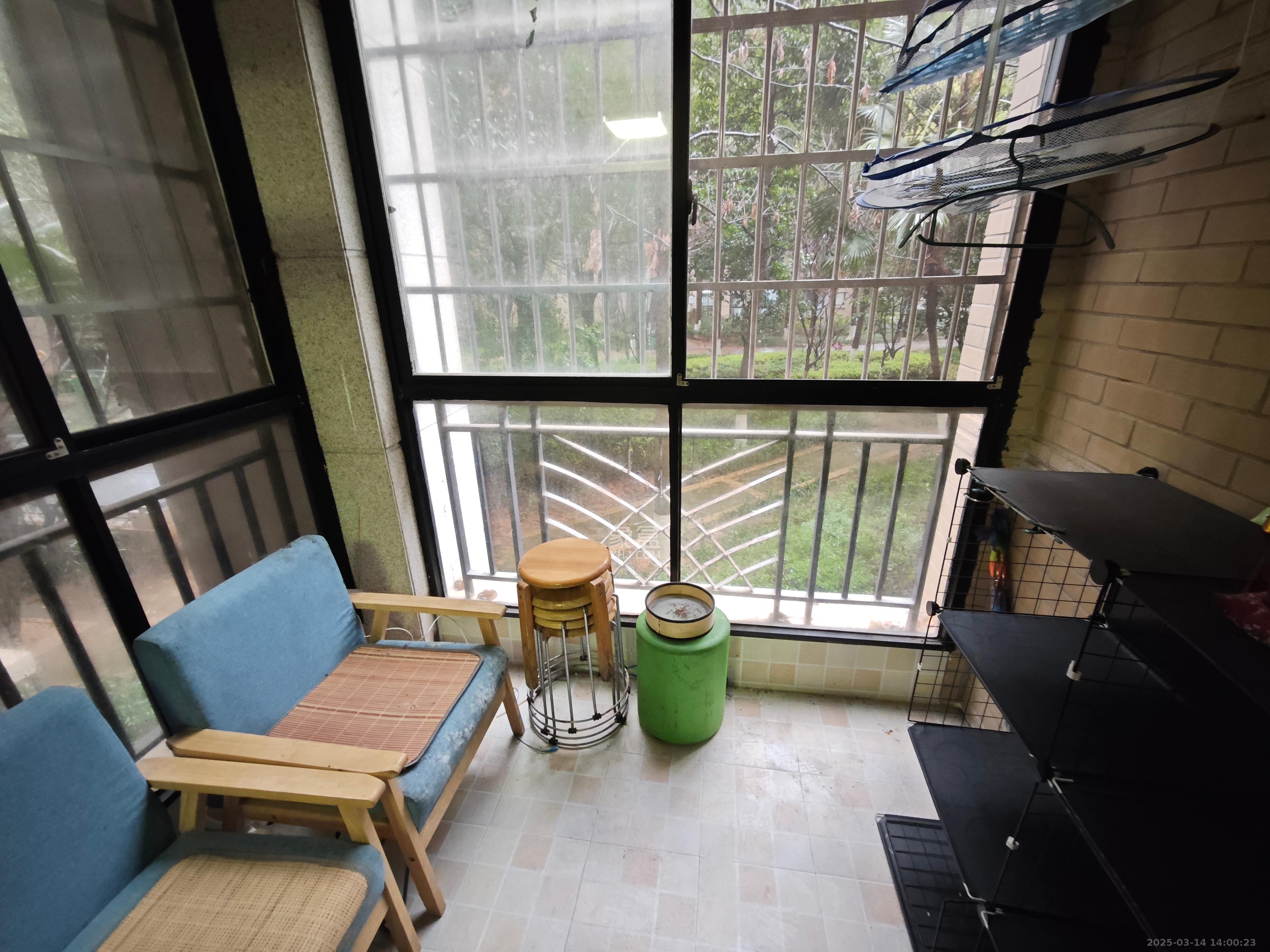 华润凤凰城一期 2室2厅1卫 1000.0元/月 华润凤凰城一期 2室2厅1卫 1000.0元/月室内图