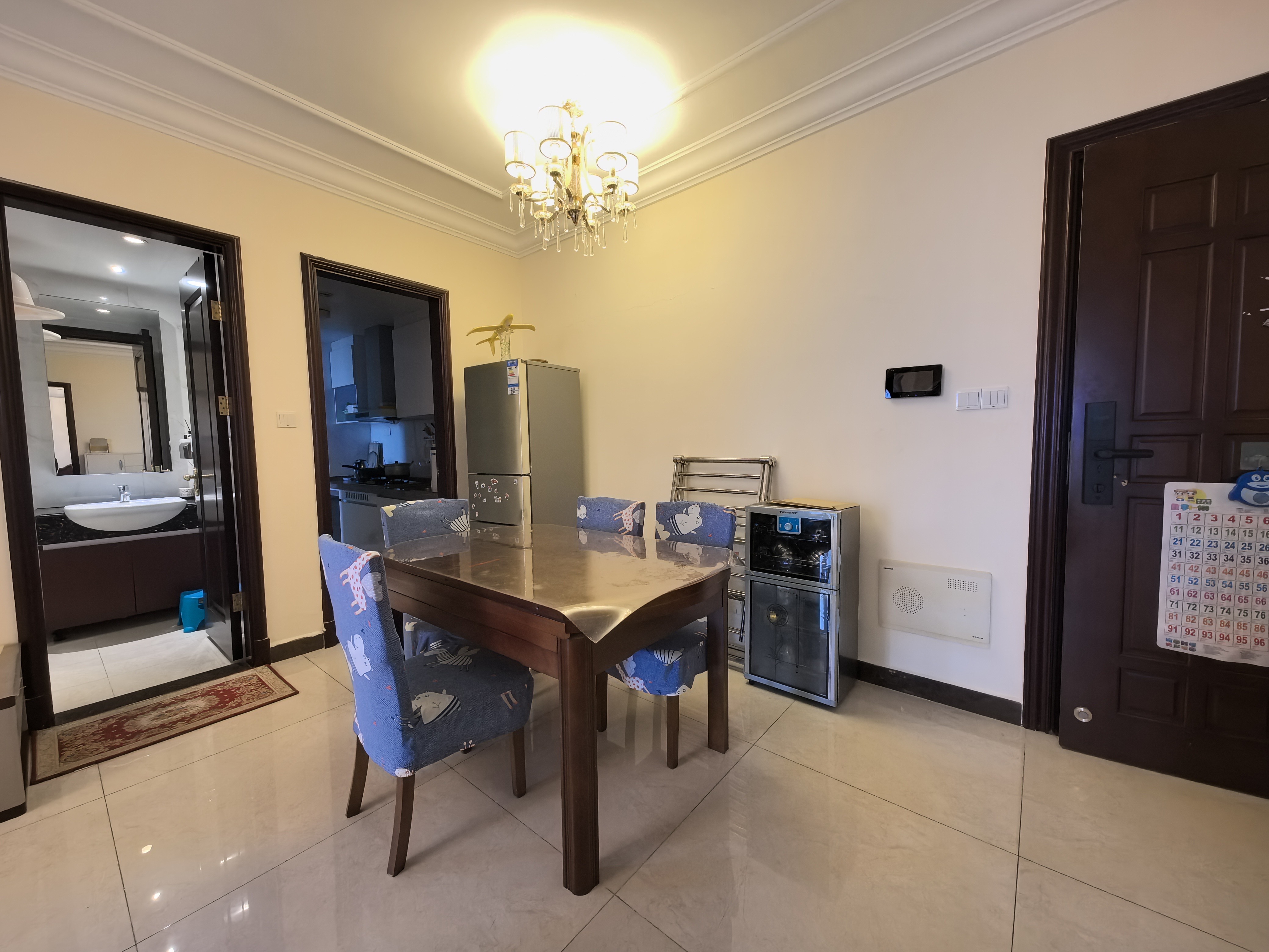 恒大华府 2室1厅1卫 1600.0元/月 恒大华府 2室1厅1卫 1600.0元/月室内图