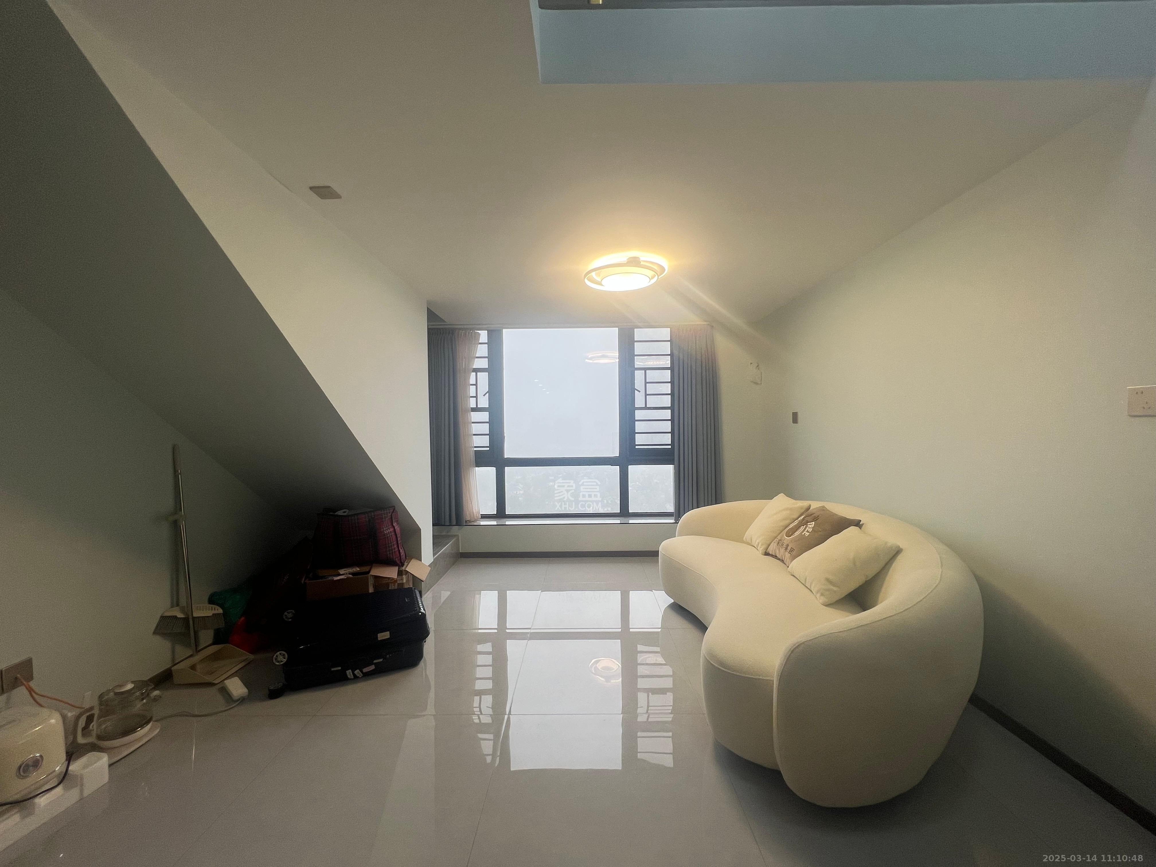 藏珑湖上公馆  1室1厅1卫    3000.0元/月 藏珑湖上公馆  1室1厅1卫    3000.0元/月室内图