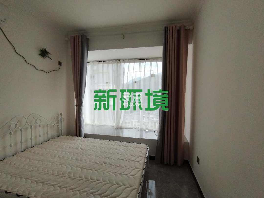 御花园 3室2厅1卫 1700.00元/月 御花园 3室2厅1卫 1700.00元/月室内图