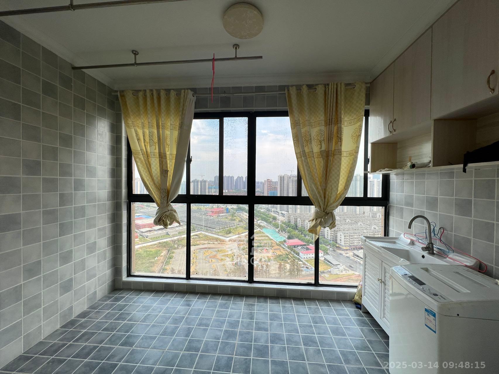 江河双水湾  2室2厅1卫    2500.0元/月 江河双水湾  2室2厅1卫    2500.0元/月室内图