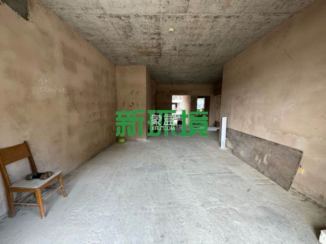 森林之家 3室2厅2卫 28.0万 森林之家 3室2厅2卫 28.0万客厅