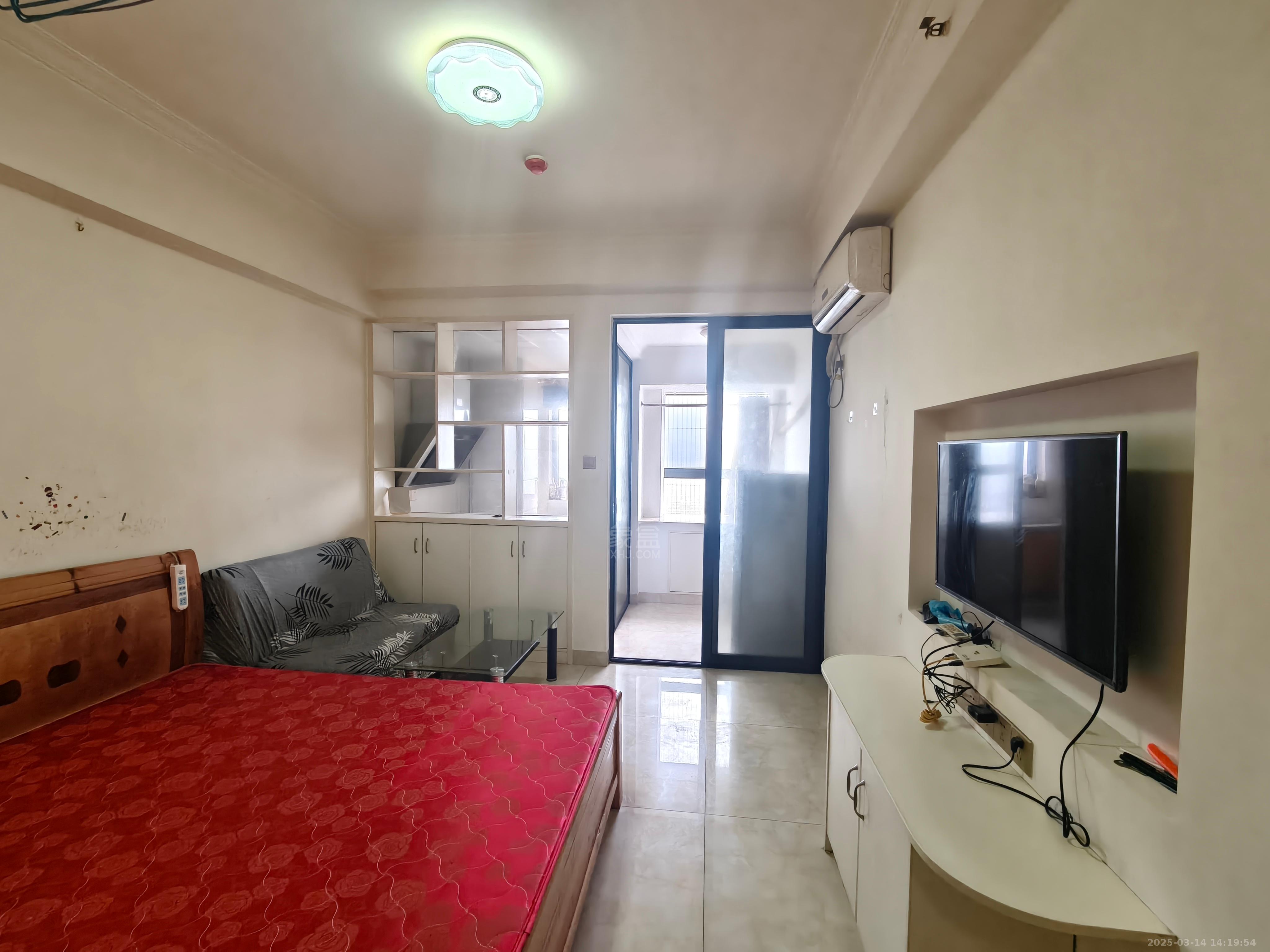 中建御山和苑 1室1厅1卫 1100.0元/月 中建御山和苑 1室1厅1卫 1100.0元/月室内图