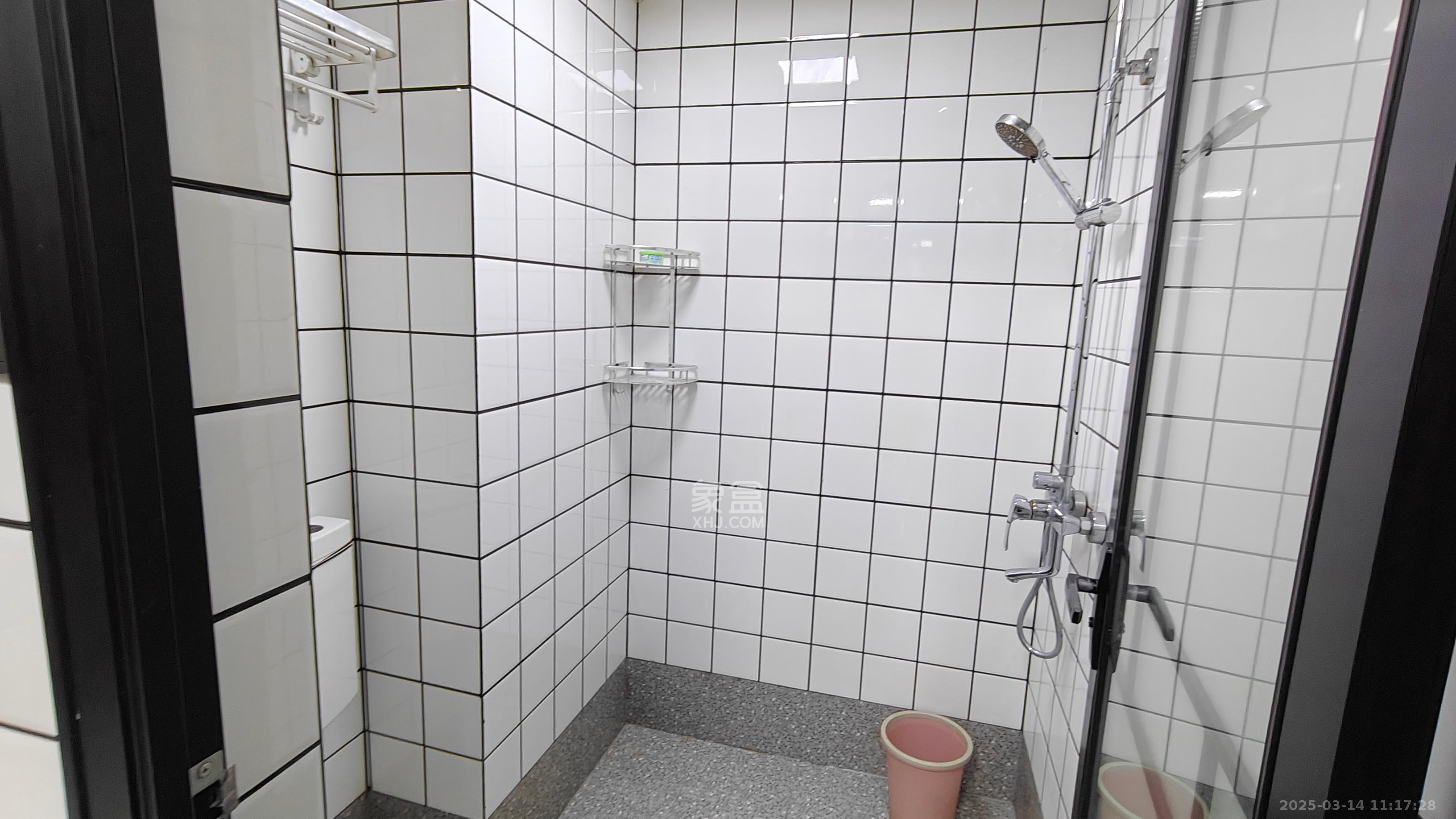 里约荟  1室1厅1卫   2200.00元/月室内图