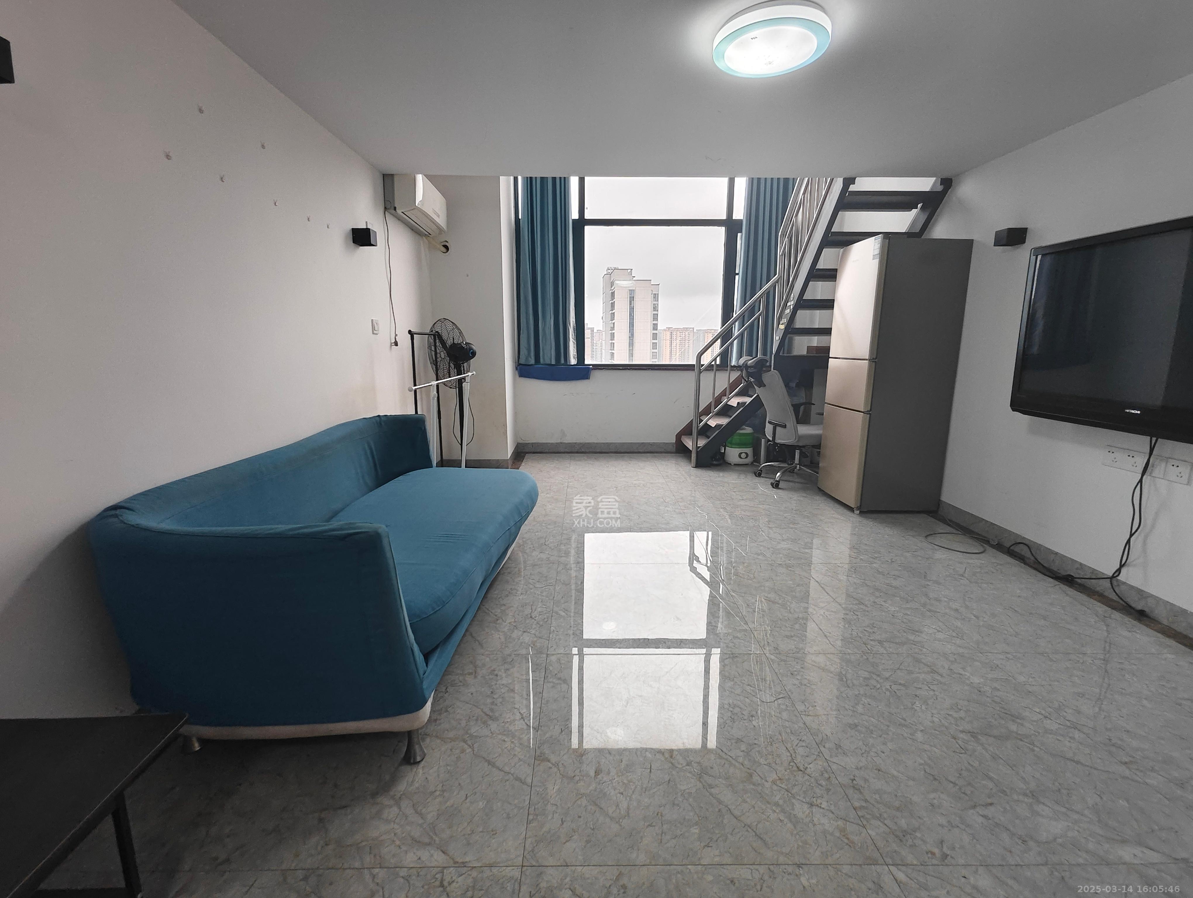 洋湖时代  1室1厅1卫    1400.0元/月 洋湖时代  1室1厅1卫    1400.0元/月室内图