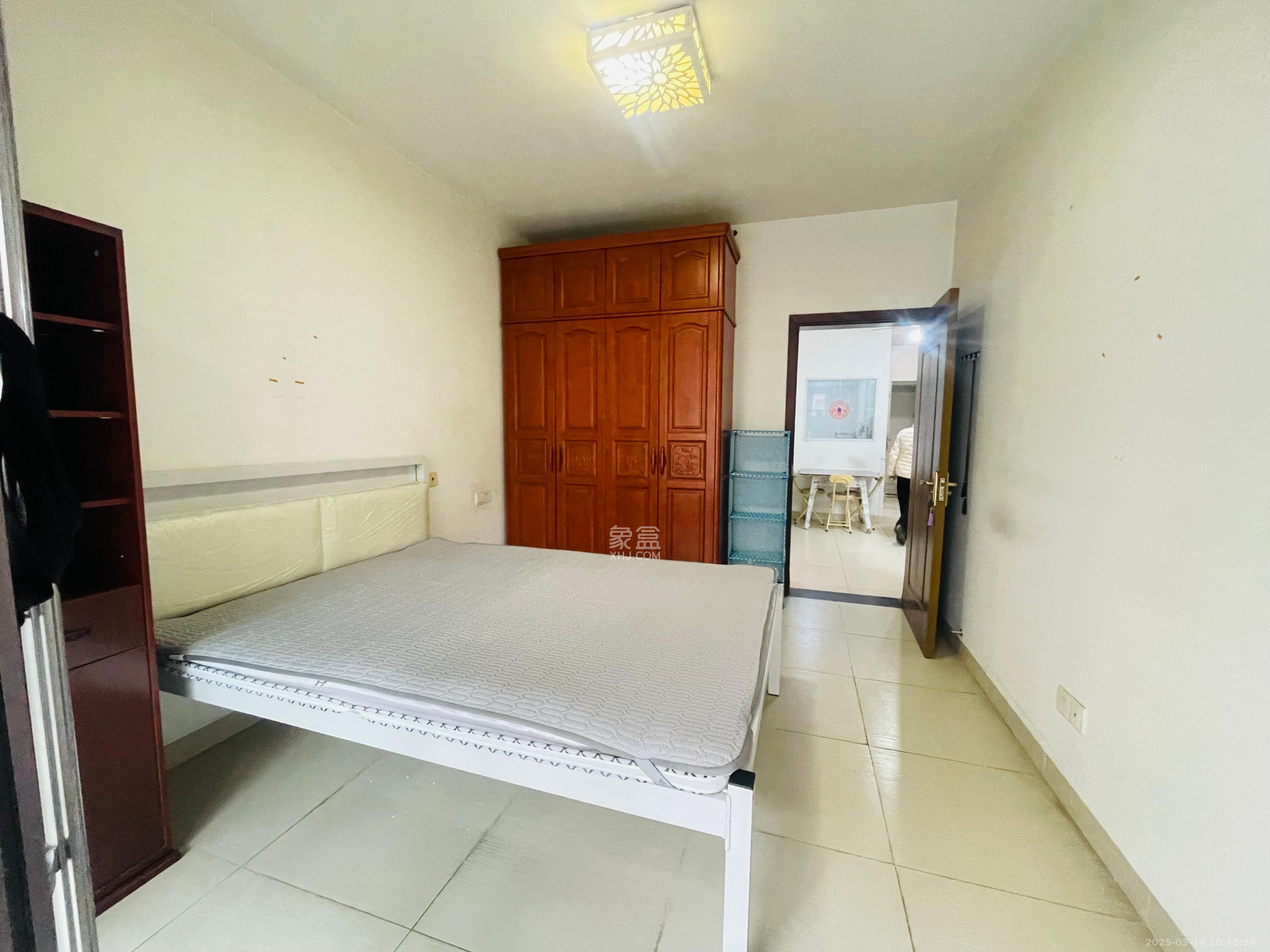 怡海星城 1室1厅1卫 1300.0元/月 怡海星城 1室1厅1卫 1300.0元/月室内图