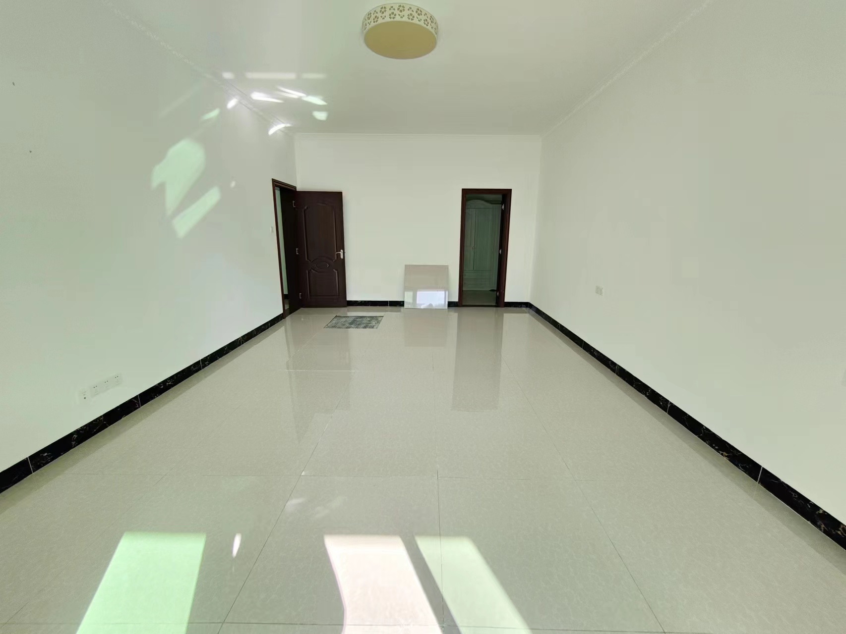 奥林匹克花园 5室2厅2卫 5500.0元/月 奥林匹克花园 5室2厅2卫 5500.0元/月室内图