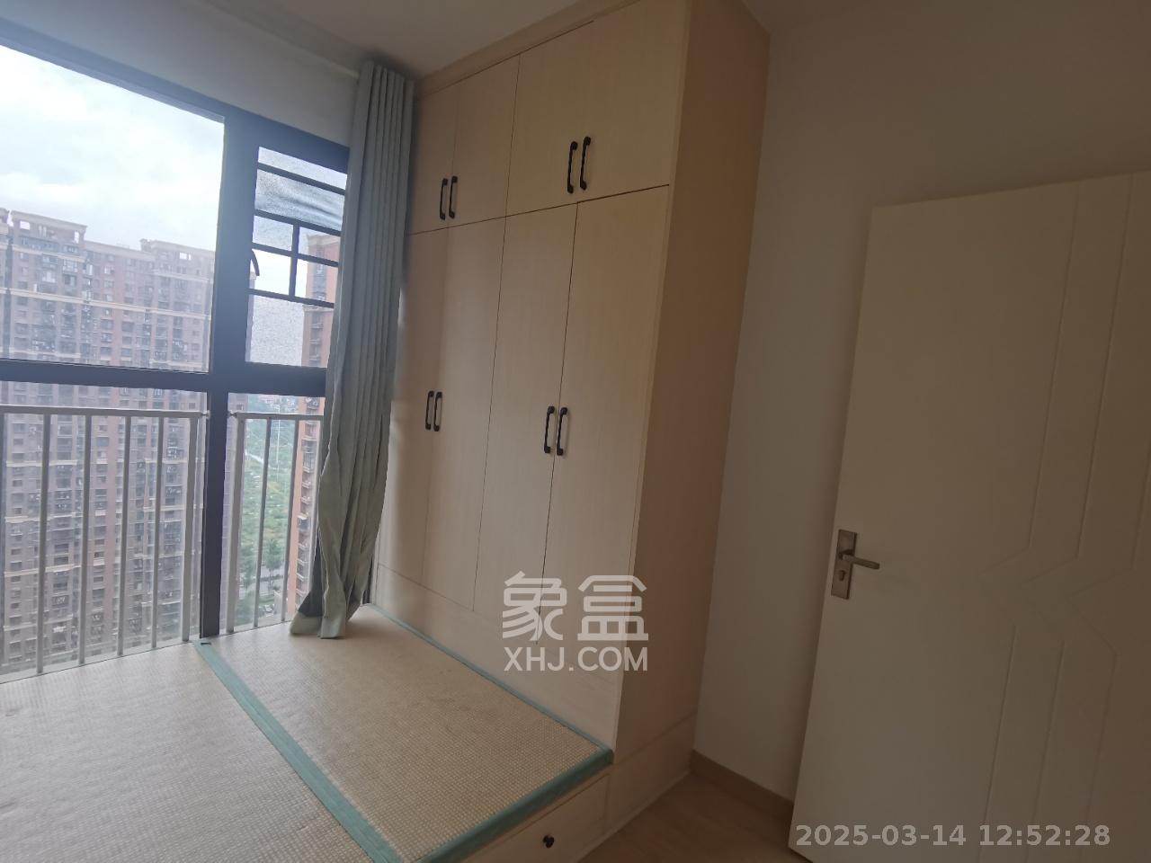 新城国际花都  3室2厅2卫   1800.00元/月室内图