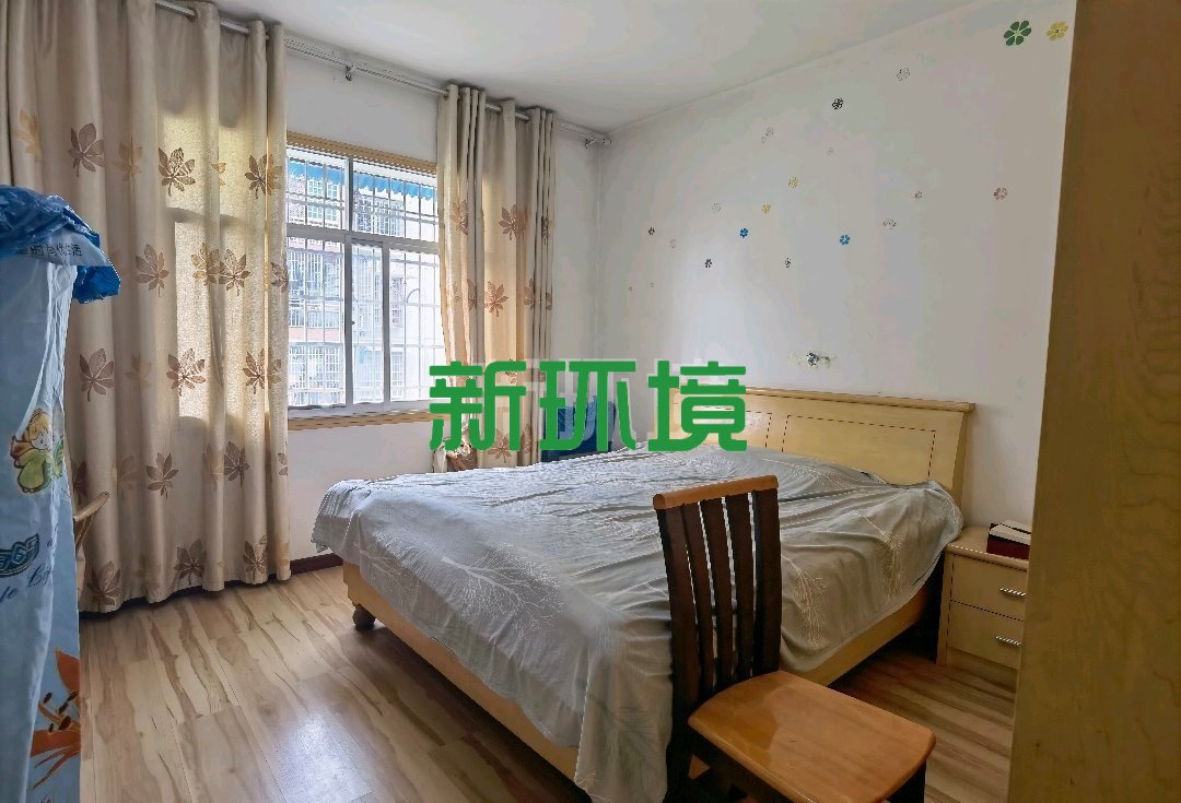 福源小区 2室2厅1卫 33.5万 福源小区 2室2厅1卫 33.5万客厅