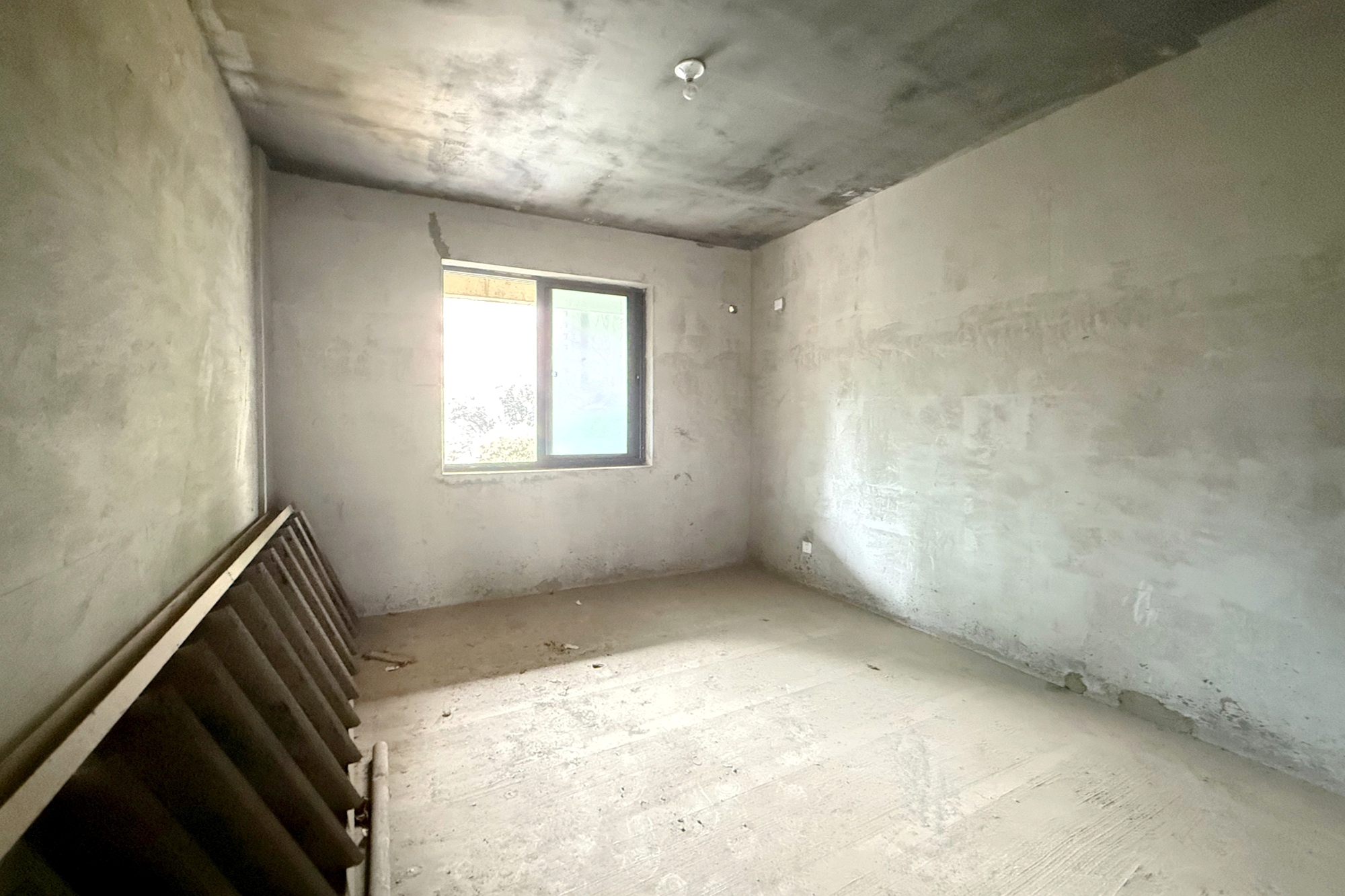 澳海澜庭 4室2厅2卫 103.0万 澳海澜庭 4室2厅2卫 103.0万其他