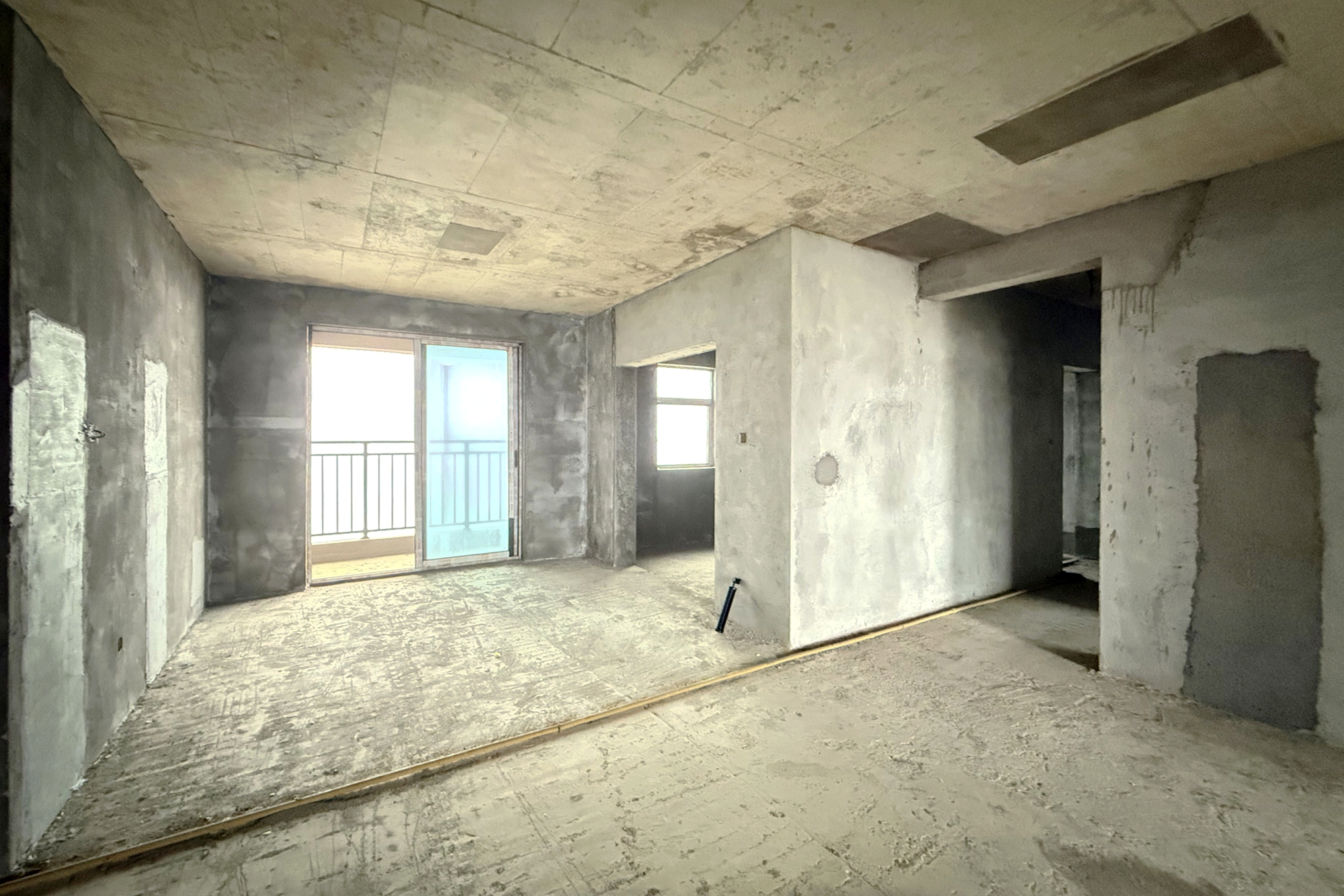 大汉汉府一期 5室2厅2卫 79.8万 大汉汉府一期 5室2厅2卫 79.8万客厅