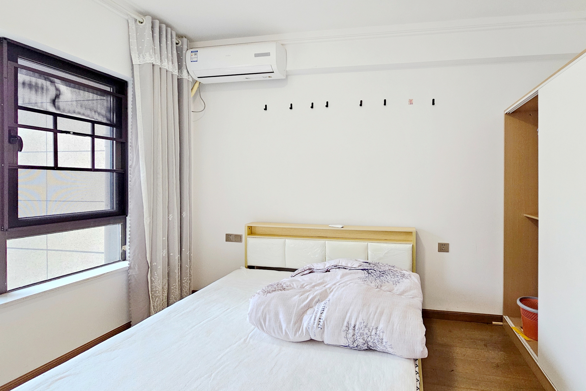 阳光城尚东湾青柠园 4室2厅2卫 130.0万 阳光城尚东湾青柠园 4室2厅2卫 130.0万卧室