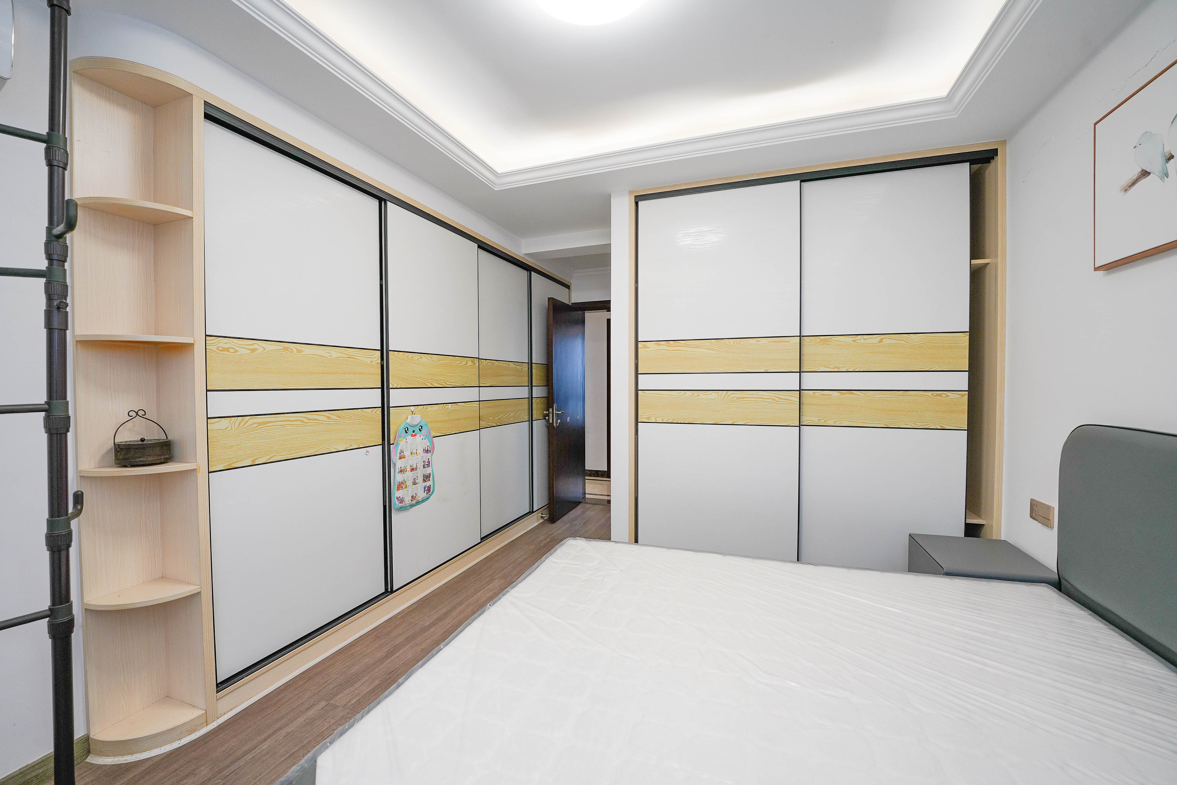 丽发新城 3室2厅2卫 99.8万 丽发新城 3室2厅2卫 99.8万卧室