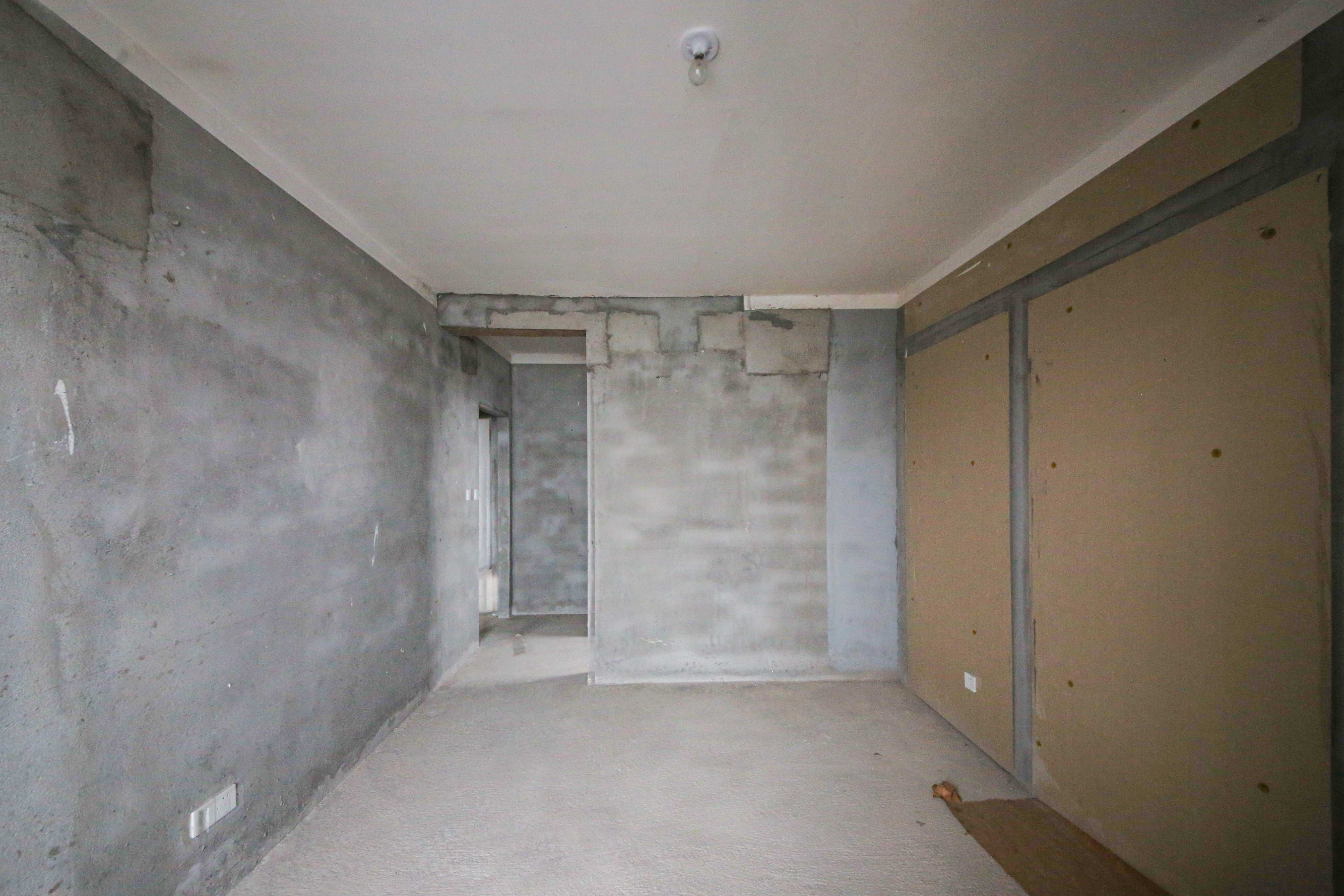 天城国际广场 3室2厅2卫 169.0万 天城国际广场 3室2厅2卫 169.0万卧室