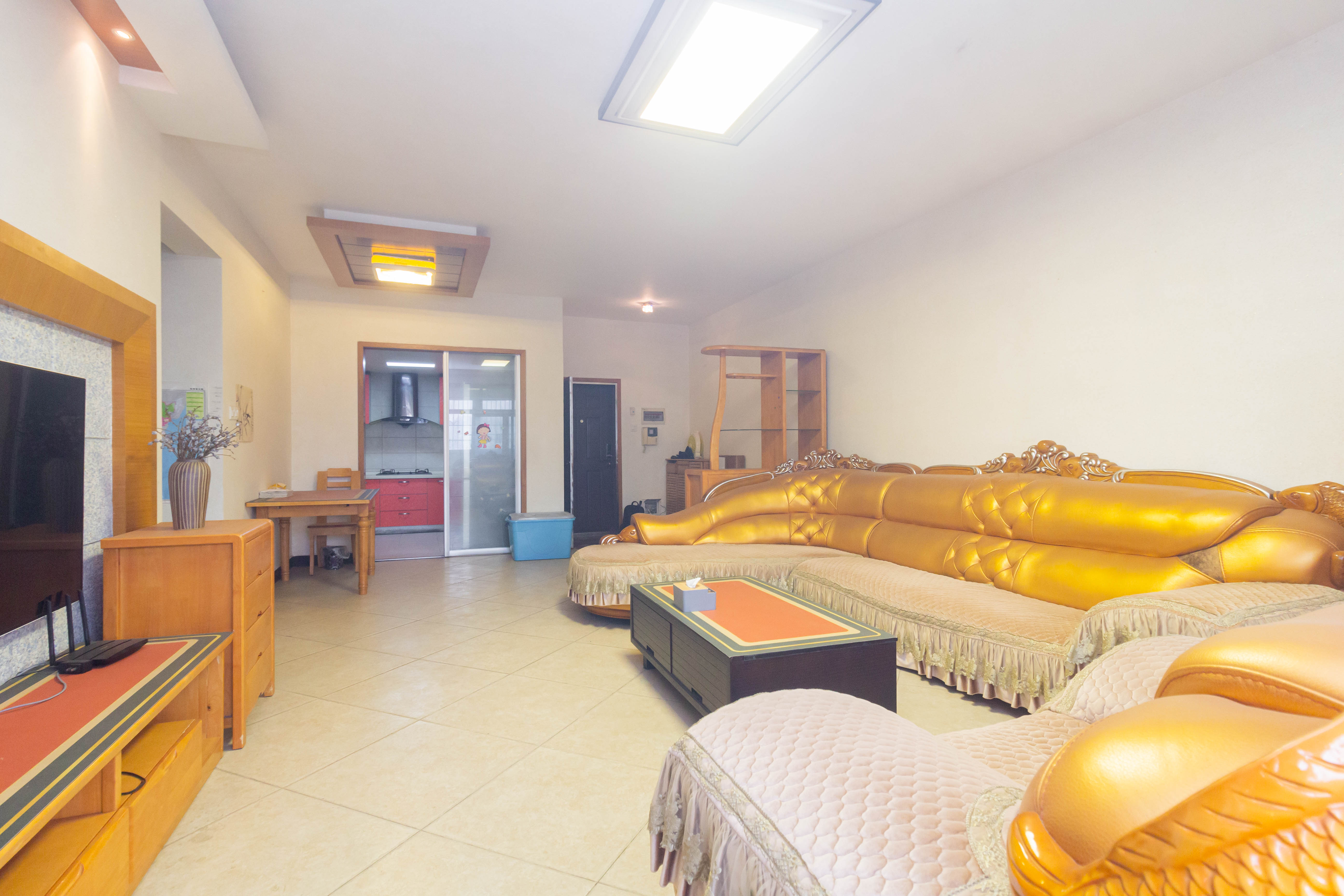 星城国际 3室2厅2卫 65.0万 星城国际 3室2厅2卫 65.0万客厅