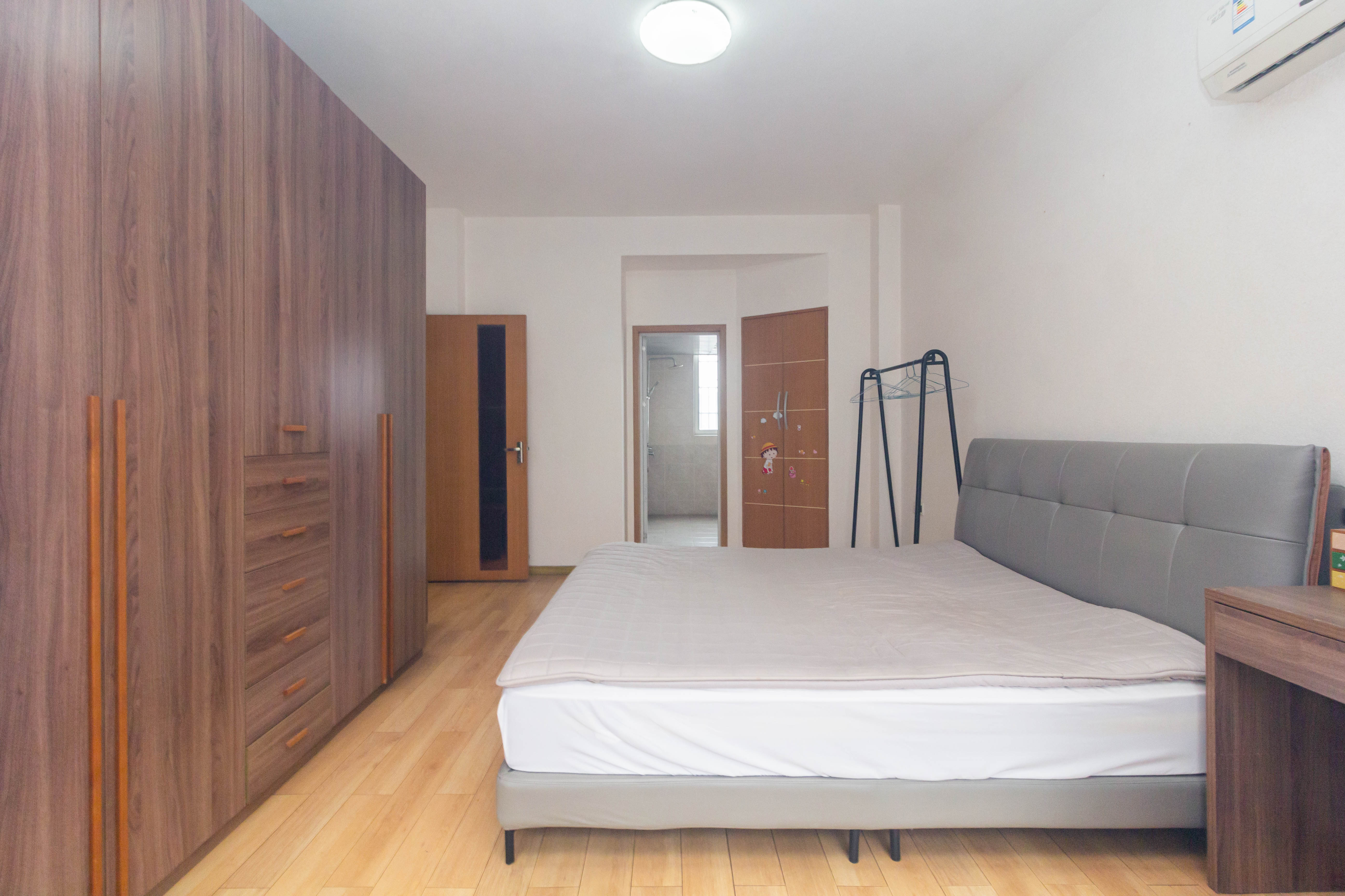 星城国际  3室2厅2卫    65.0万卧室