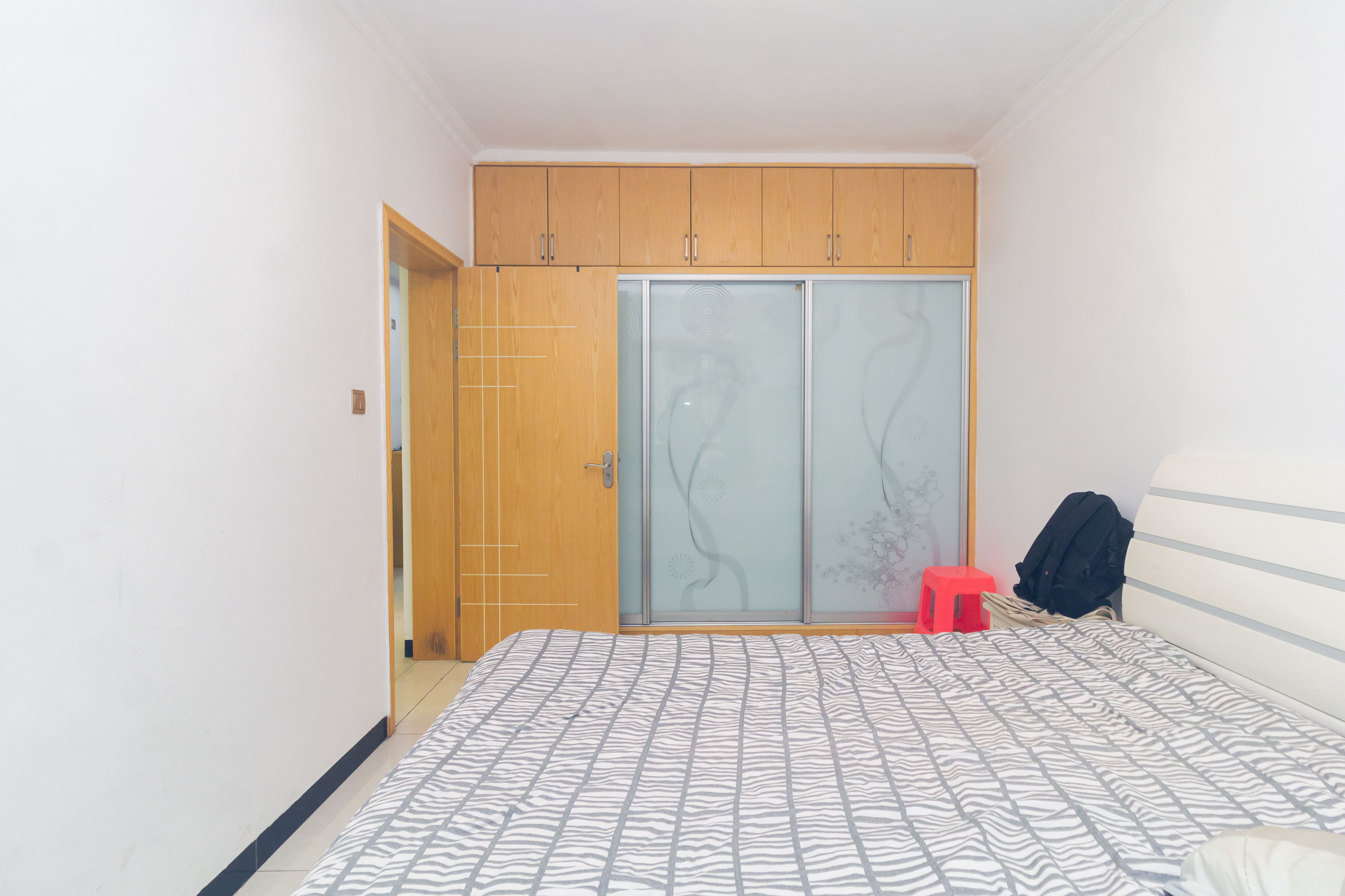 中国铁建国际城一期 3室2厅2卫 88.8万 中国铁建国际城一期 3室2厅2卫 88.8万卧室