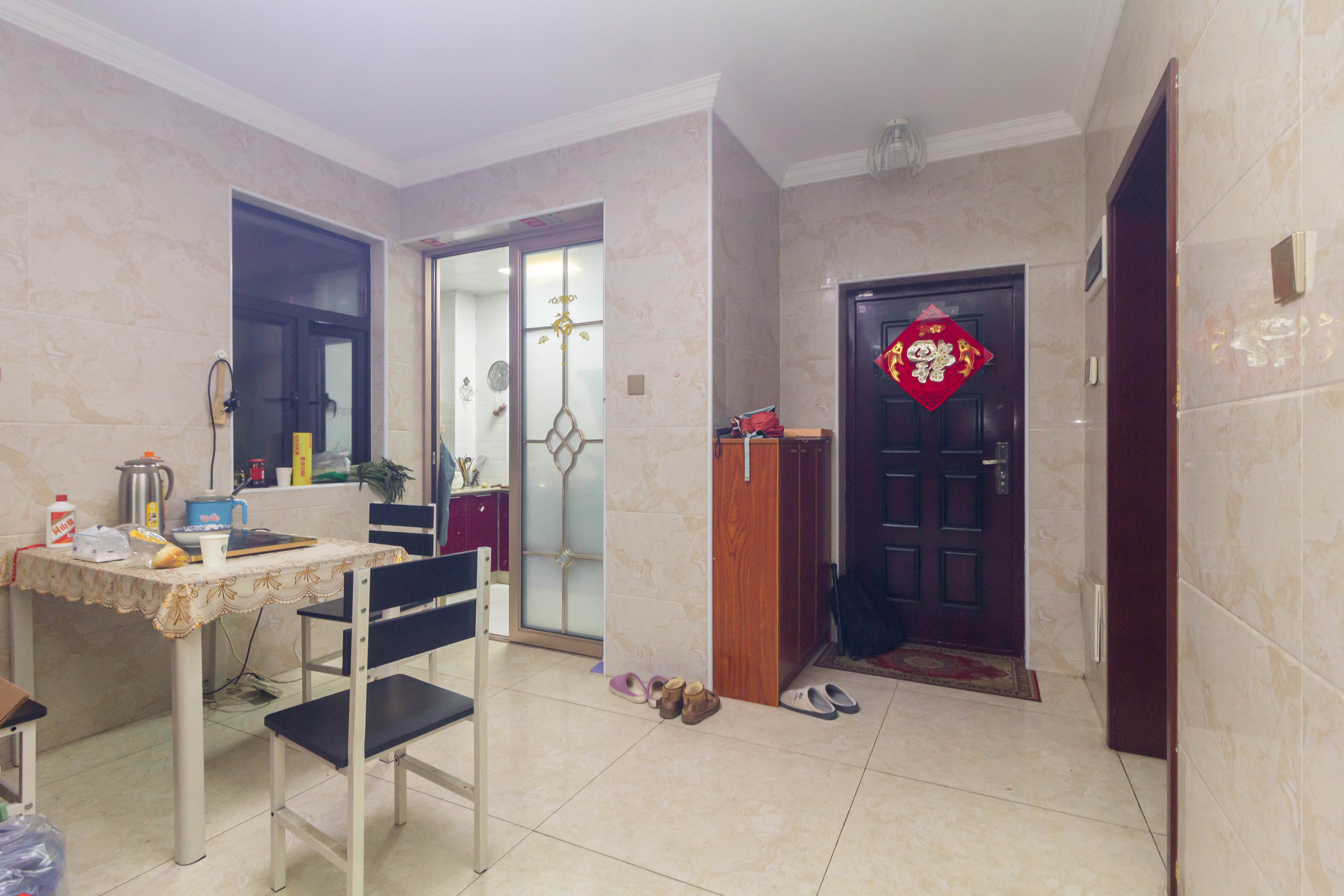 康桥长郡 3室2厅1卫 53.68万 康桥长郡 3室2厅1卫 53.68万客厅